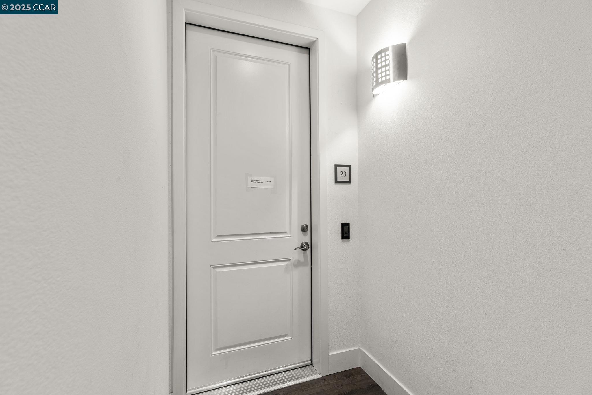 Detail Gallery Image 5 of 60 For 320 Riesling Ave #23,  Milpitas,  CA 95035 - 3 Beds | 2/1 Baths