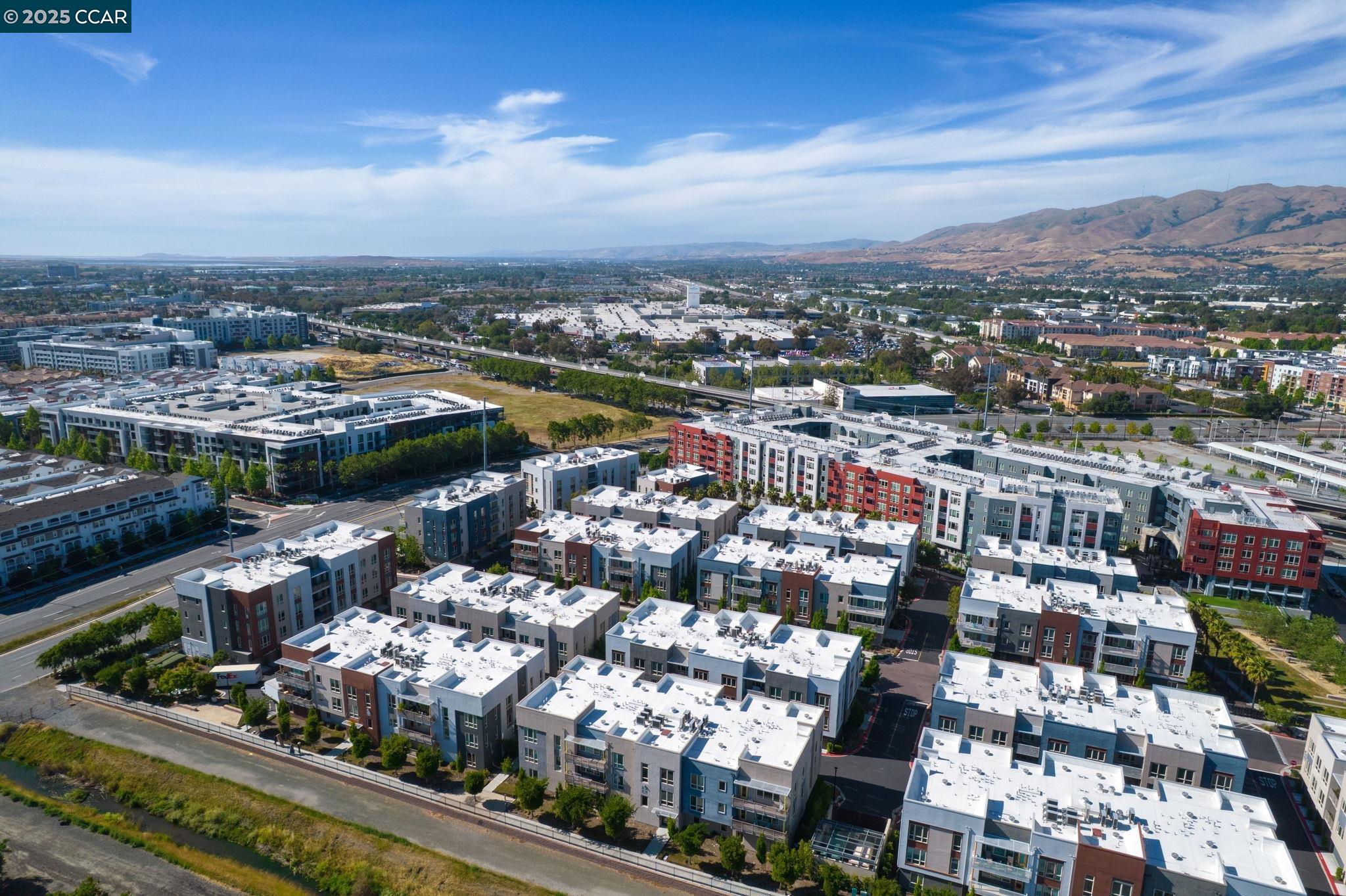 Detail Gallery Image 50 of 60 For 320 Riesling Ave #23,  Milpitas,  CA 95035 - 3 Beds | 2/1 Baths