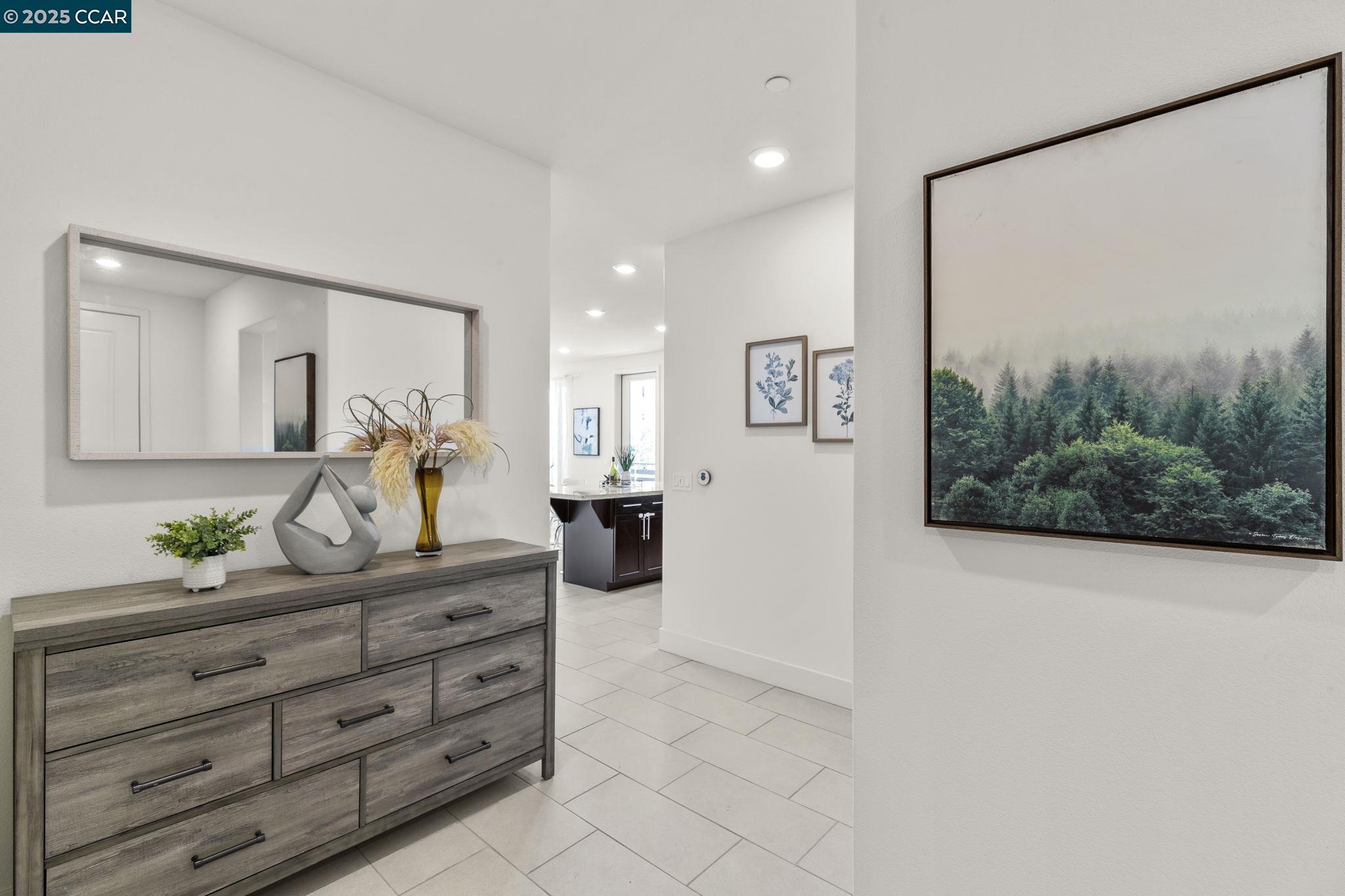 Detail Gallery Image 6 of 60 For 320 Riesling Ave #23,  Milpitas,  CA 95035 - 3 Beds | 2/1 Baths