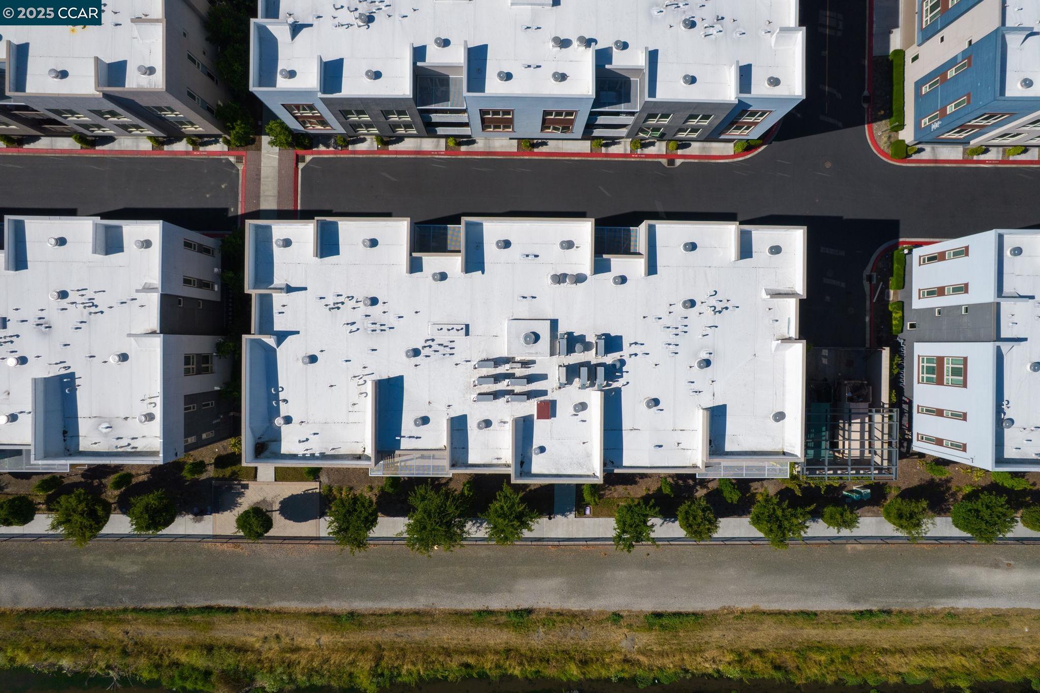 Detail Gallery Image 51 of 60 For 320 Riesling Ave #23,  Milpitas,  CA 95035 - 3 Beds | 2/1 Baths