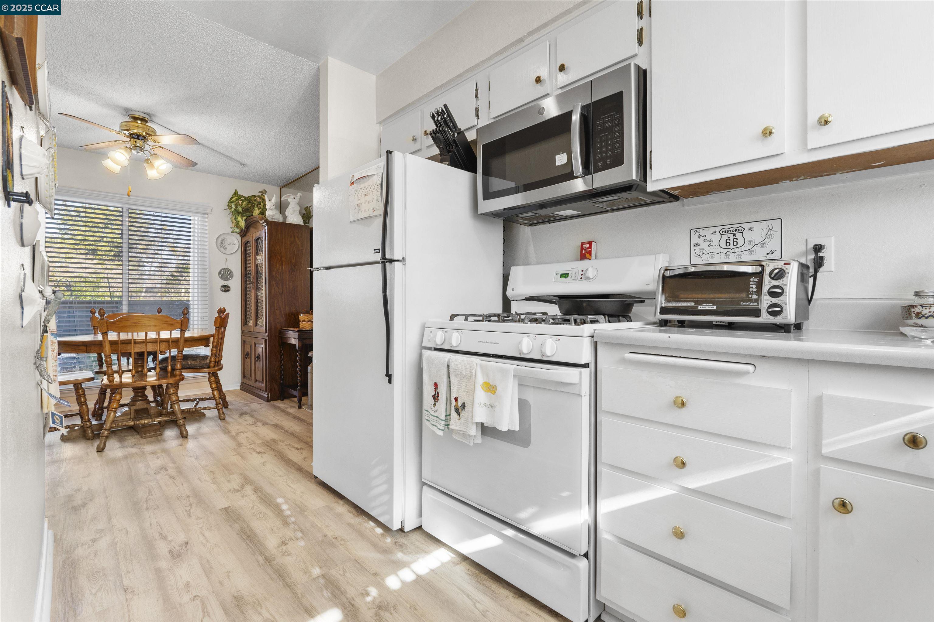 Photo #5: 41096423 Listing: Photo #5