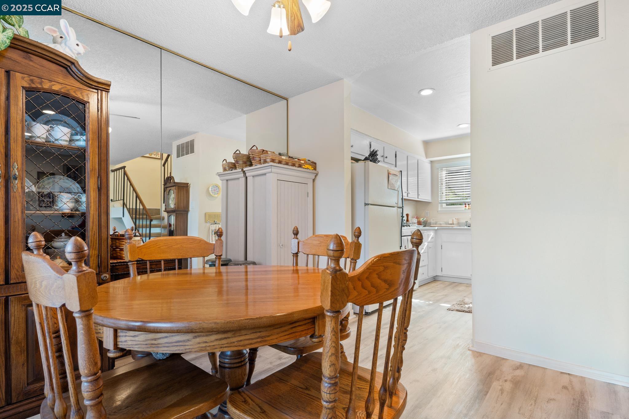 Photo #8: 41096423 Listing: Photo #8
