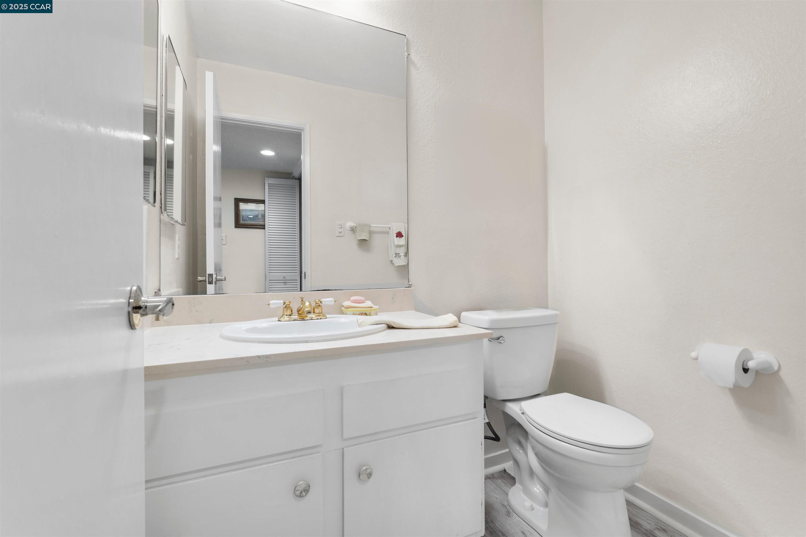 Photo #9: 41096423 Listing: Photo #9