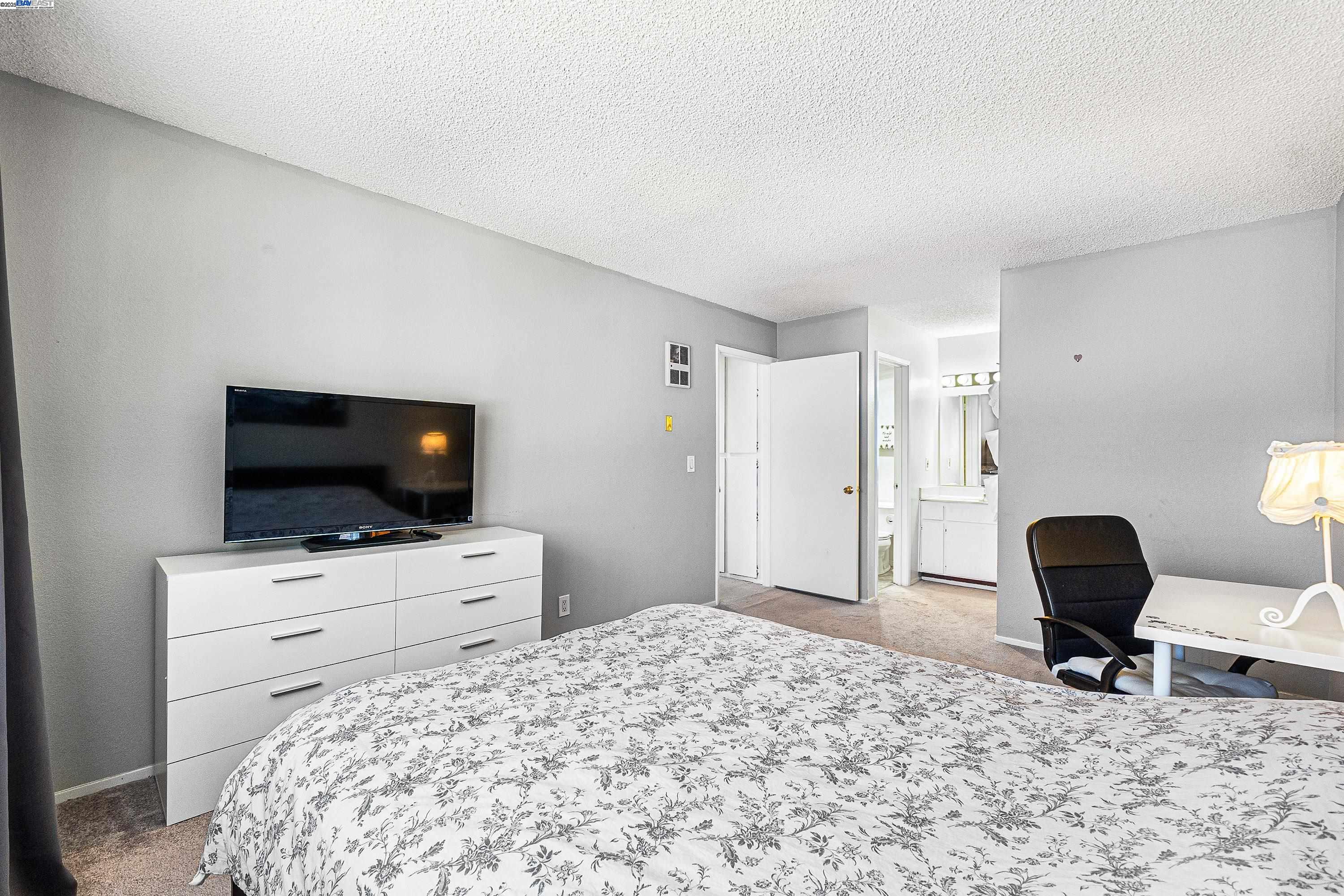 Detail Gallery Image 18 of 23 For 25073 Copa Del Oro Dr #201,  Hayward,  CA 94545 - 2 Beds | 2 Baths