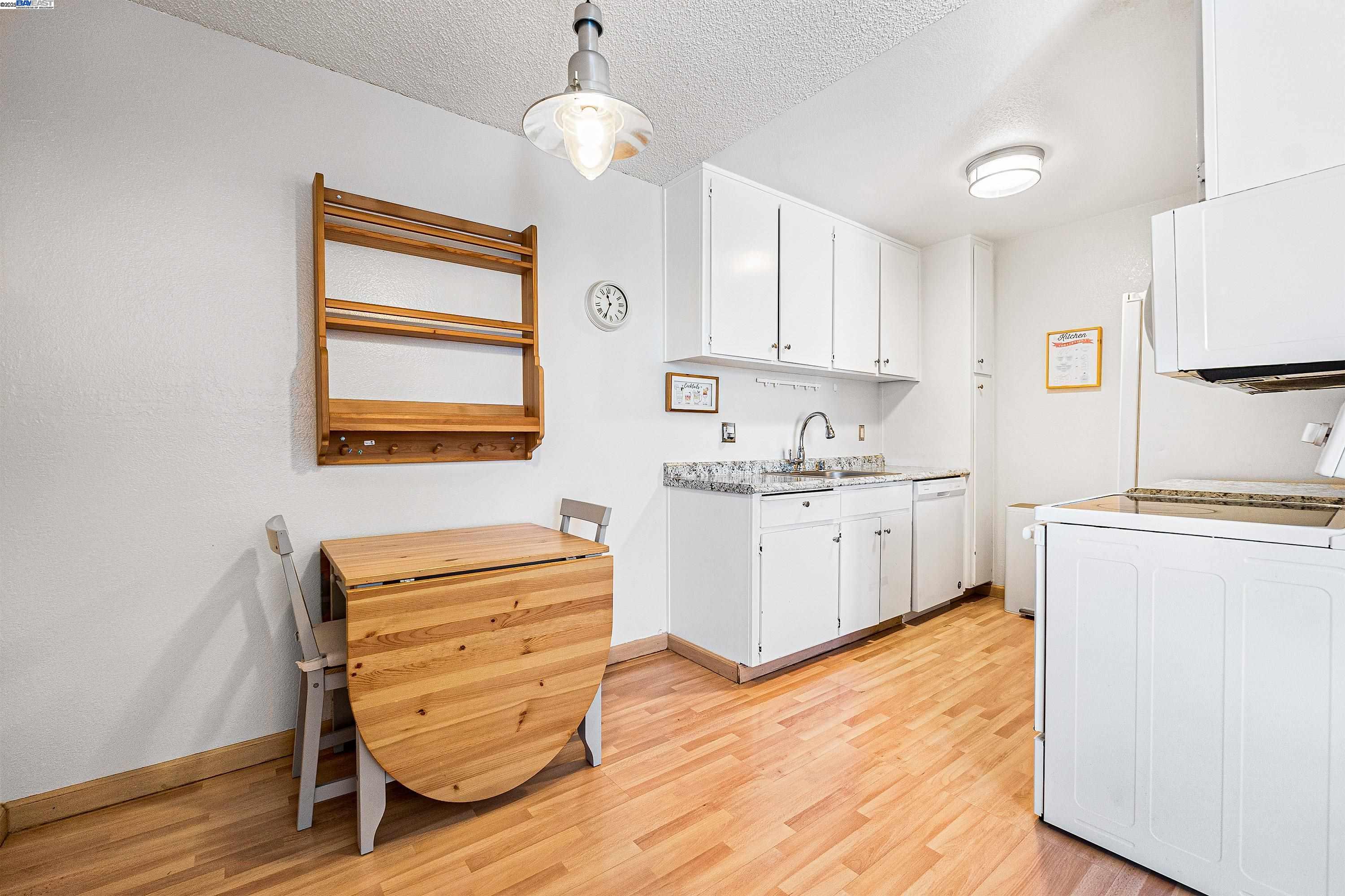 Photo #10: 41096426 Listing: Photo #10