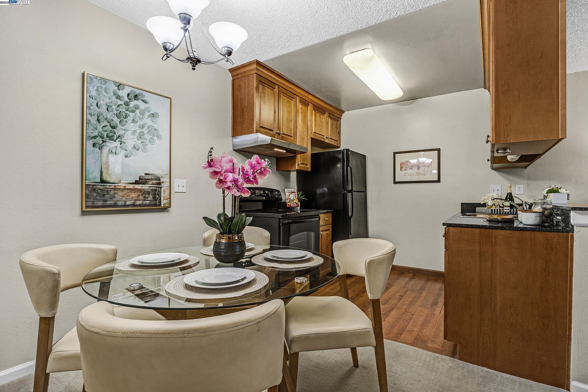 Photo #8: 41096427 Listing: Photo #8