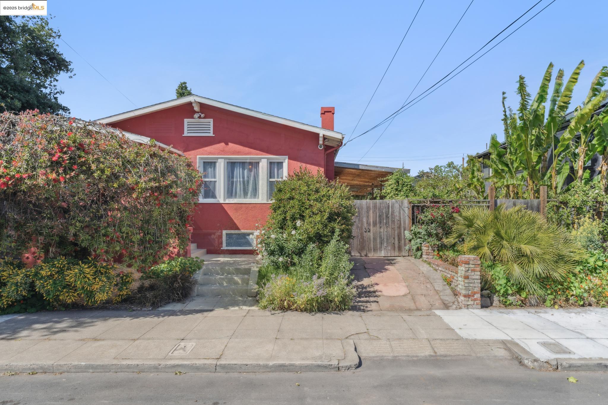Detail Gallery Image 1 of 60 For 988-986 44th St, Oakland,  CA 94608 - – Beds | – Baths