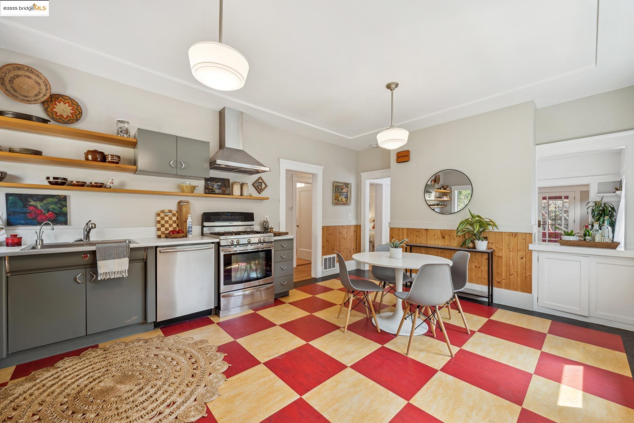 Detail Gallery Image 15 of 60 For 988-986 44th St, Oakland,  CA 94608 - – Beds | – Baths