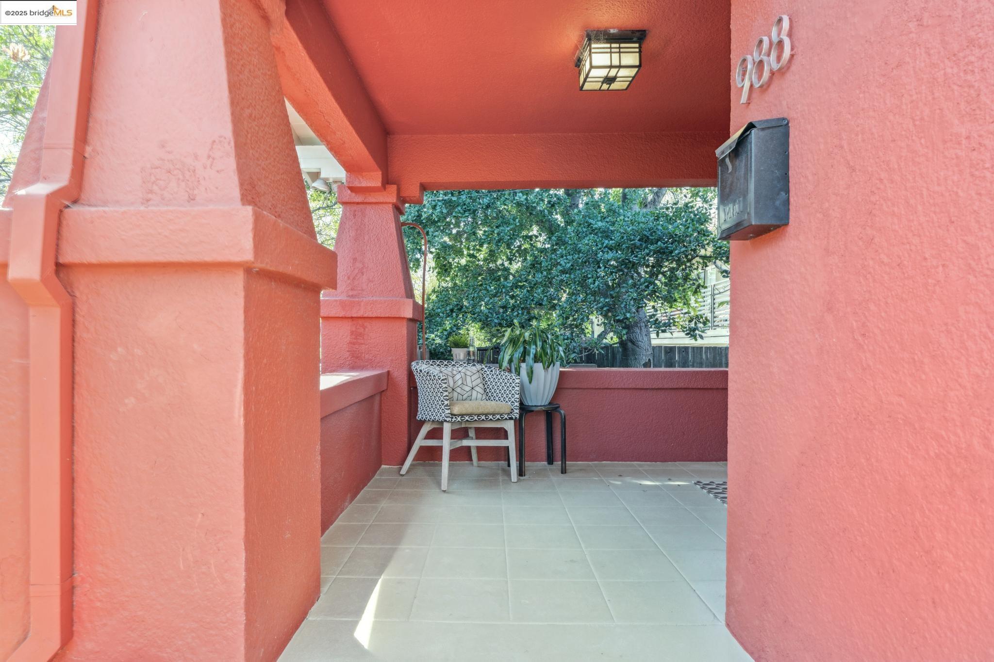 Detail Gallery Image 3 of 60 For 988-986 44th St, Oakland,  CA 94608 - – Beds | – Baths