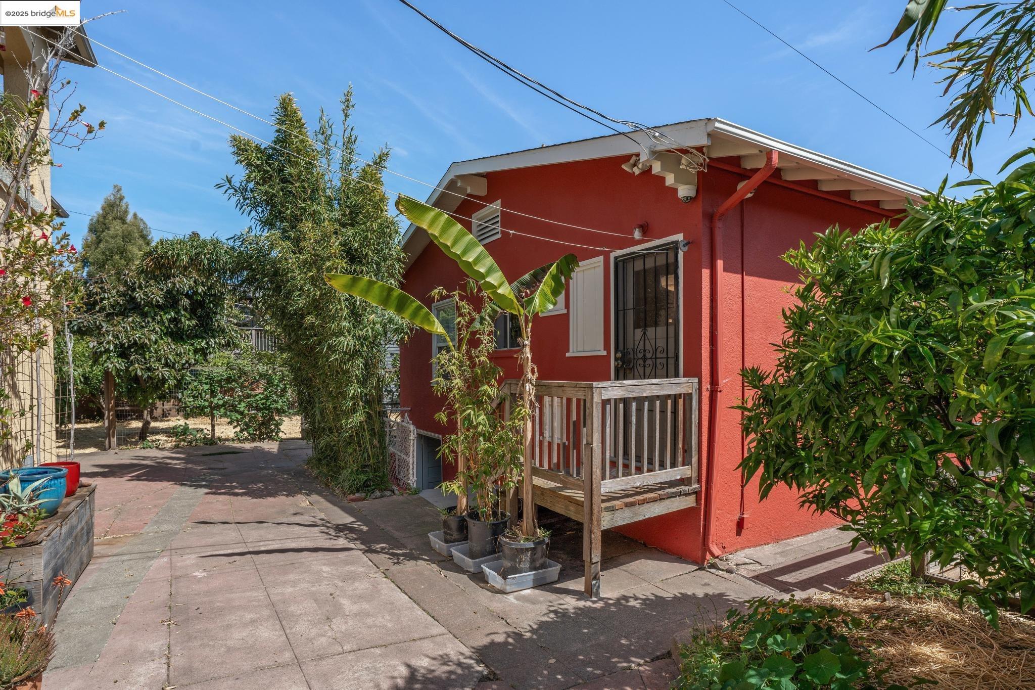 Detail Gallery Image 23 of 60 For 988-986 44th St, Oakland,  CA 94608 - – Beds | – Baths