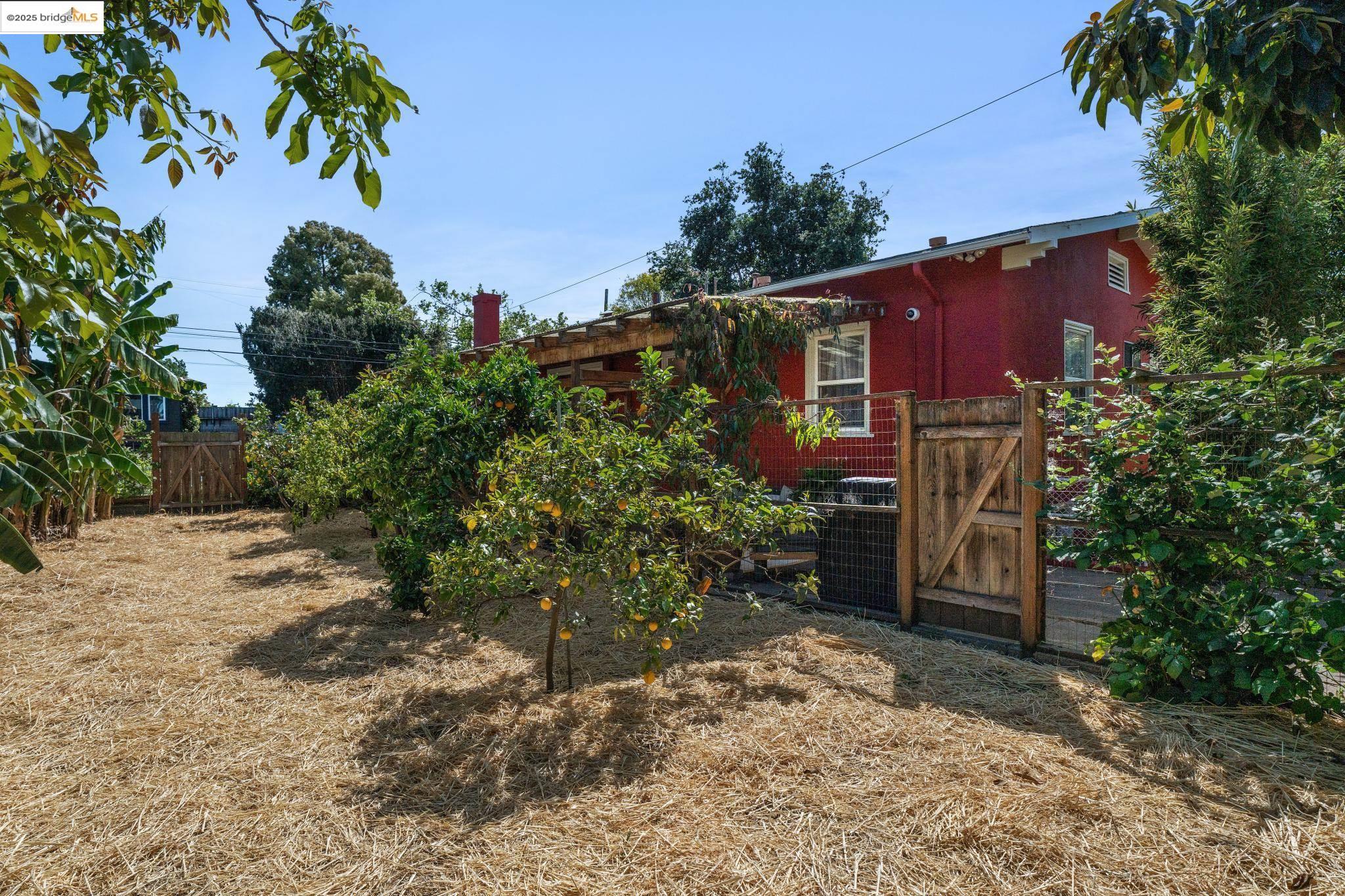 Detail Gallery Image 30 of 60 For 988-986 44th St, Oakland,  CA 94608 - – Beds | – Baths