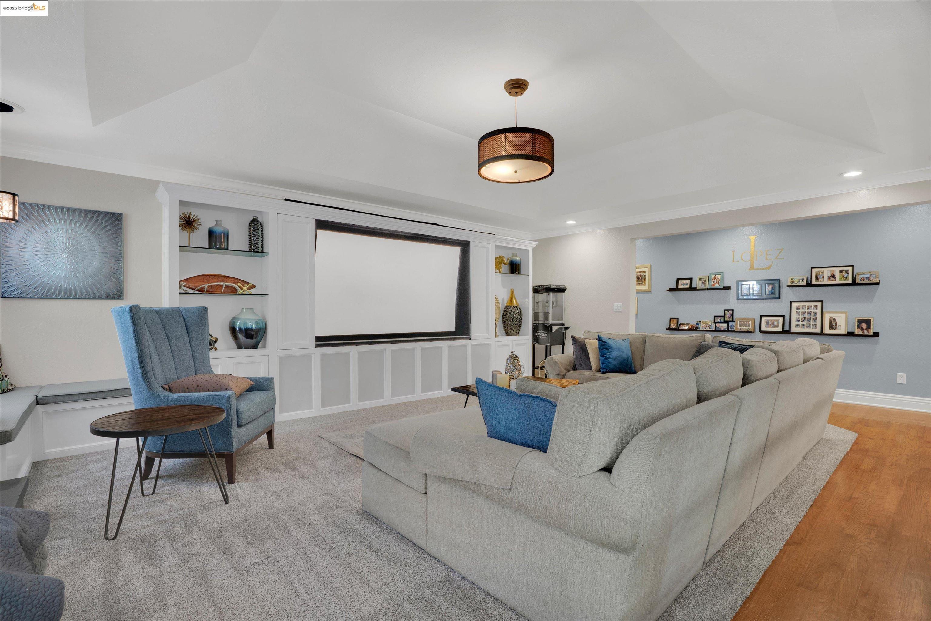 Detail Gallery Image 15 of 60 For 25 Madeira Ct, Oakley,  CA 94561 - 4 Beds | 4 Baths