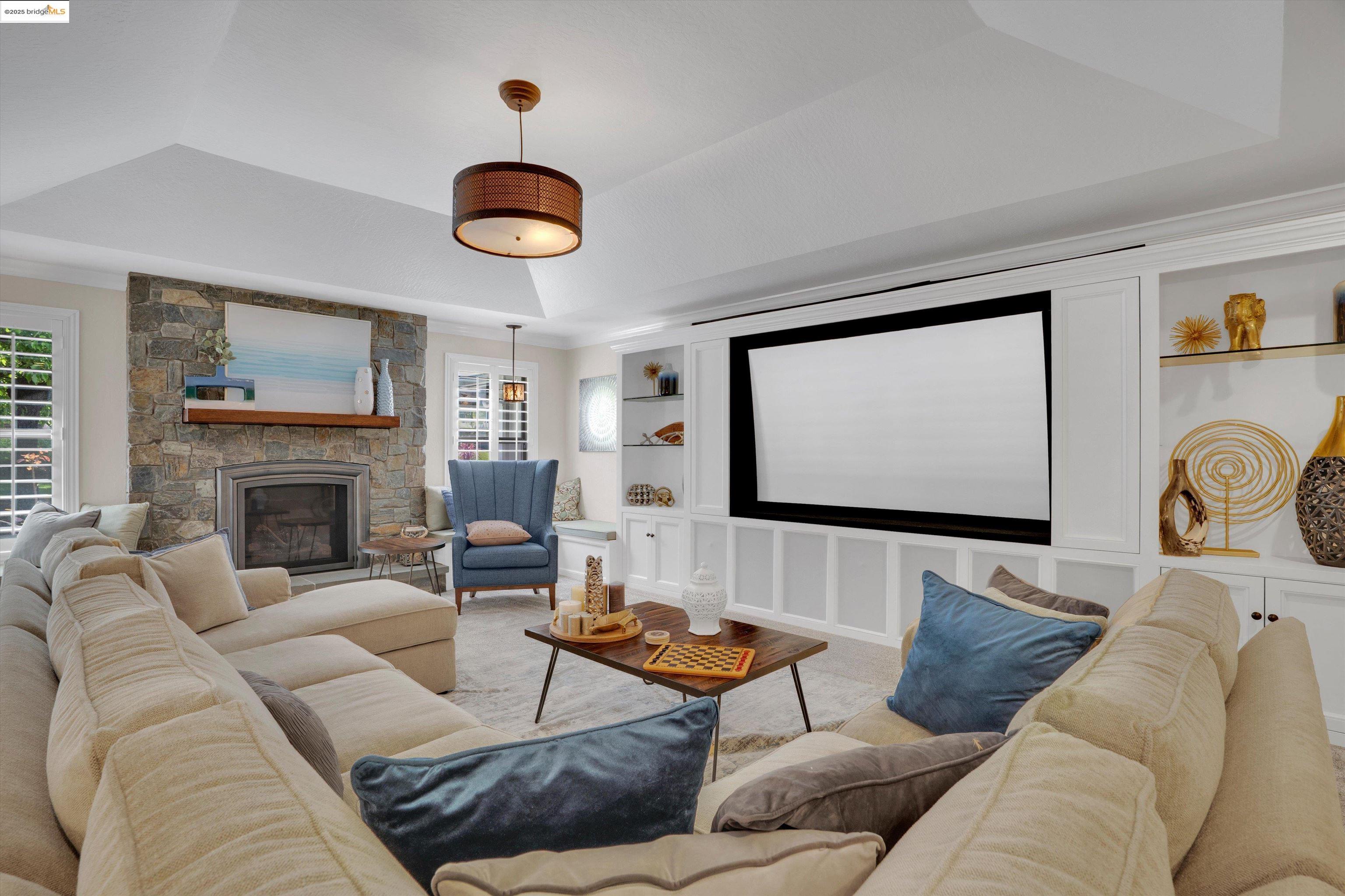 Detail Gallery Image 16 of 60 For 25 Madeira Ct, Oakley,  CA 94561 - 4 Beds | 4 Baths