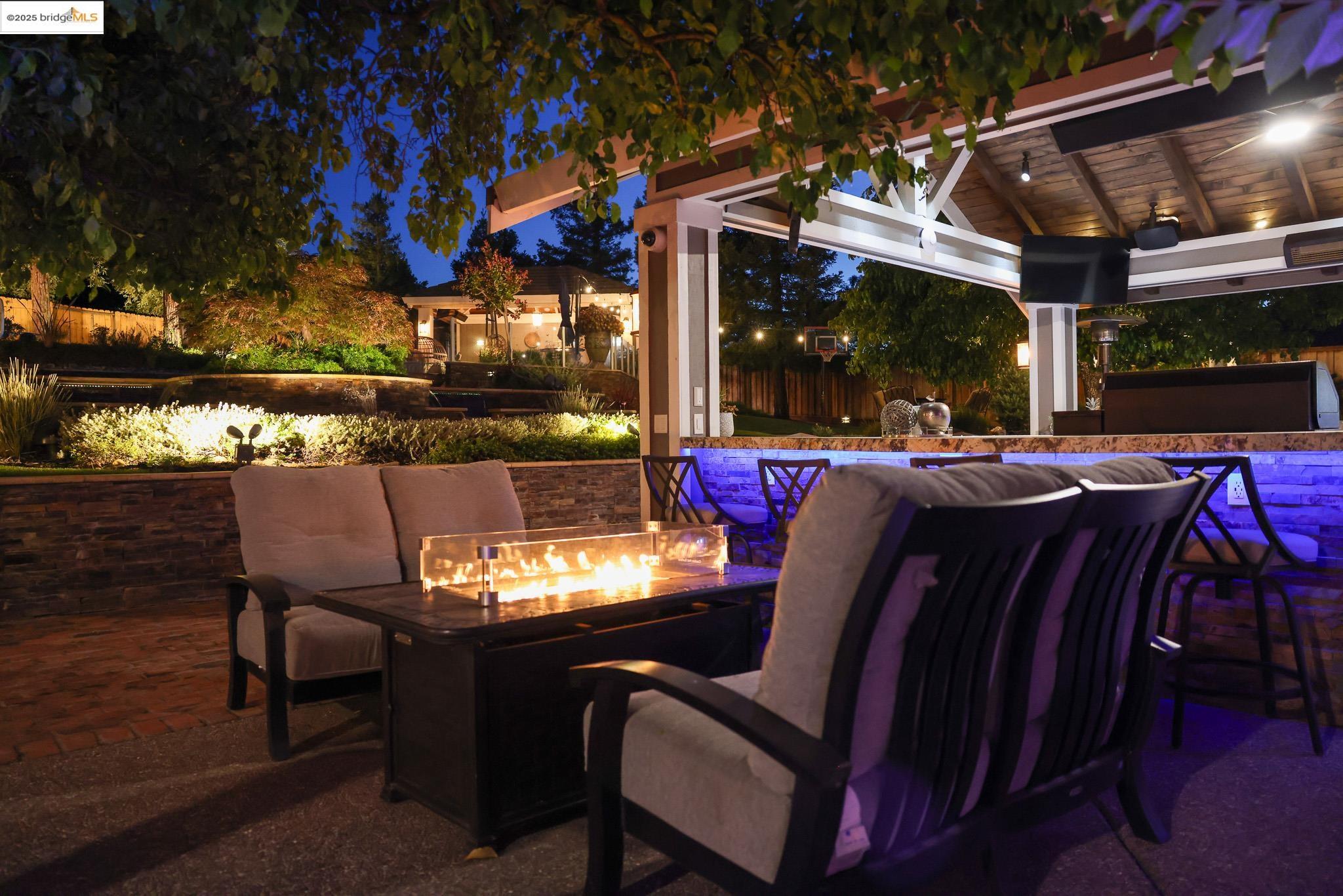 Detail Gallery Image 36 of 60 For 25 Madeira Ct, Oakley,  CA 94561 - 4 Beds | 4 Baths