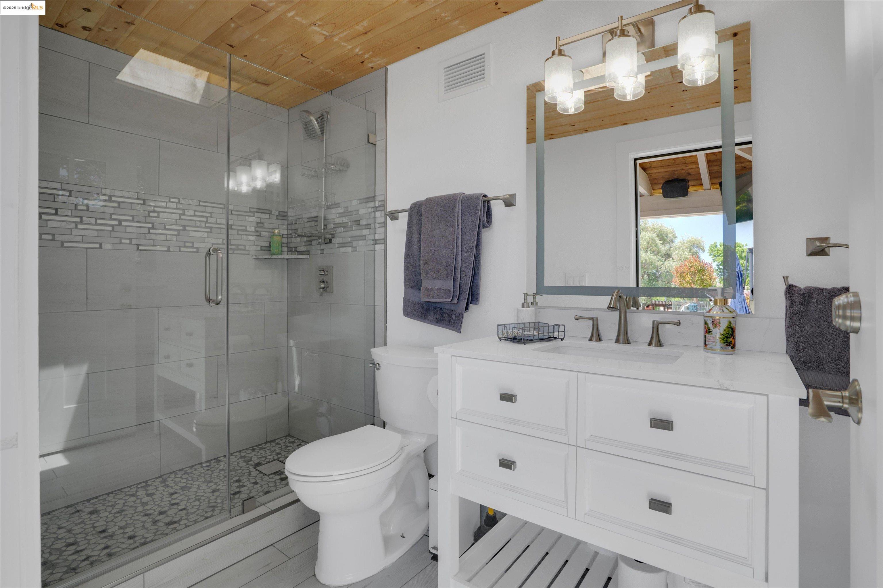 Detail Gallery Image 44 of 60 For 25 Madeira Ct, Oakley,  CA 94561 - 4 Beds | 4 Baths