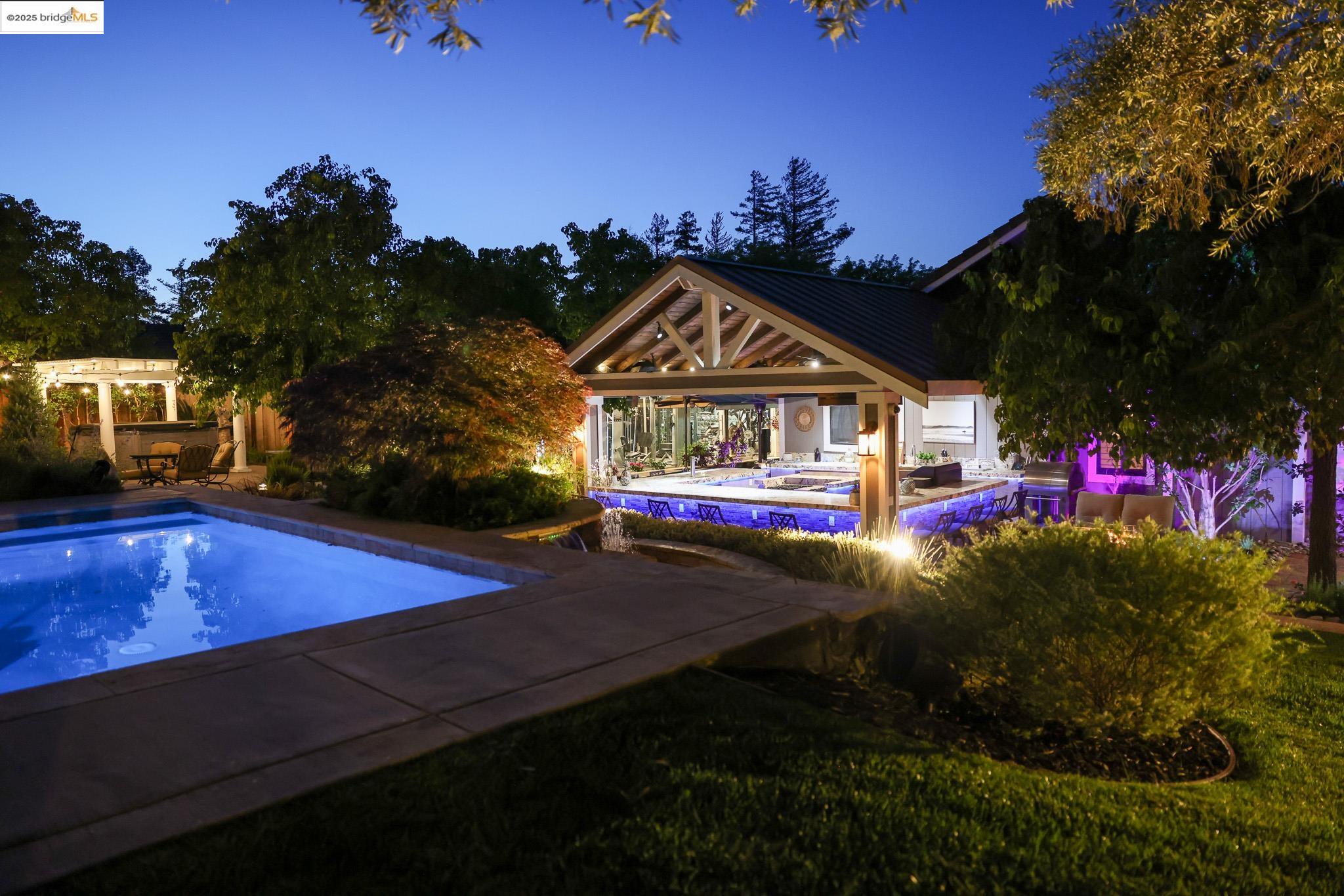 Detail Gallery Image 46 of 60 For 25 Madeira Ct, Oakley,  CA 94561 - 4 Beds | 4 Baths