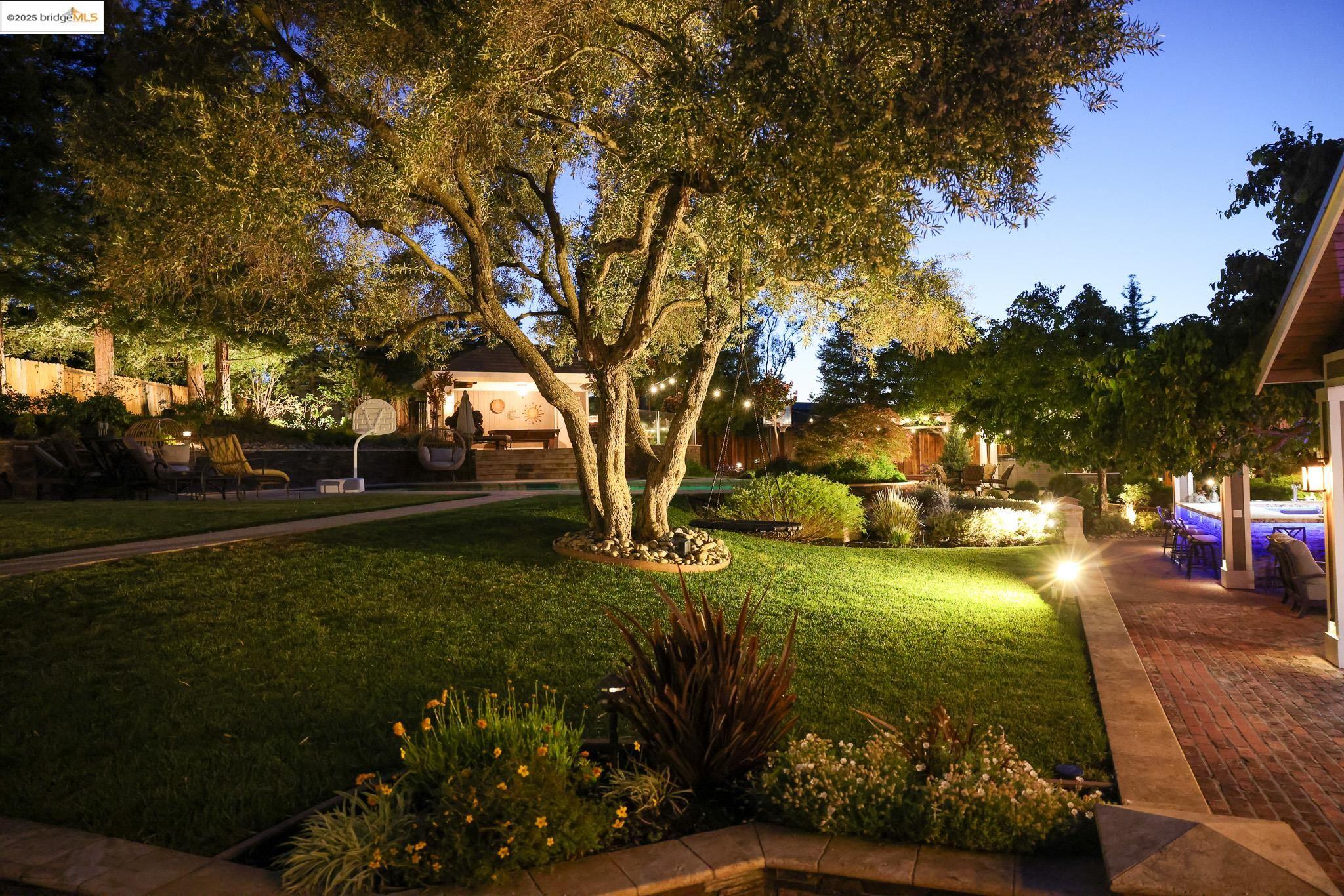 Detail Gallery Image 48 of 60 For 25 Madeira Ct, Oakley,  CA 94561 - 4 Beds | 4 Baths