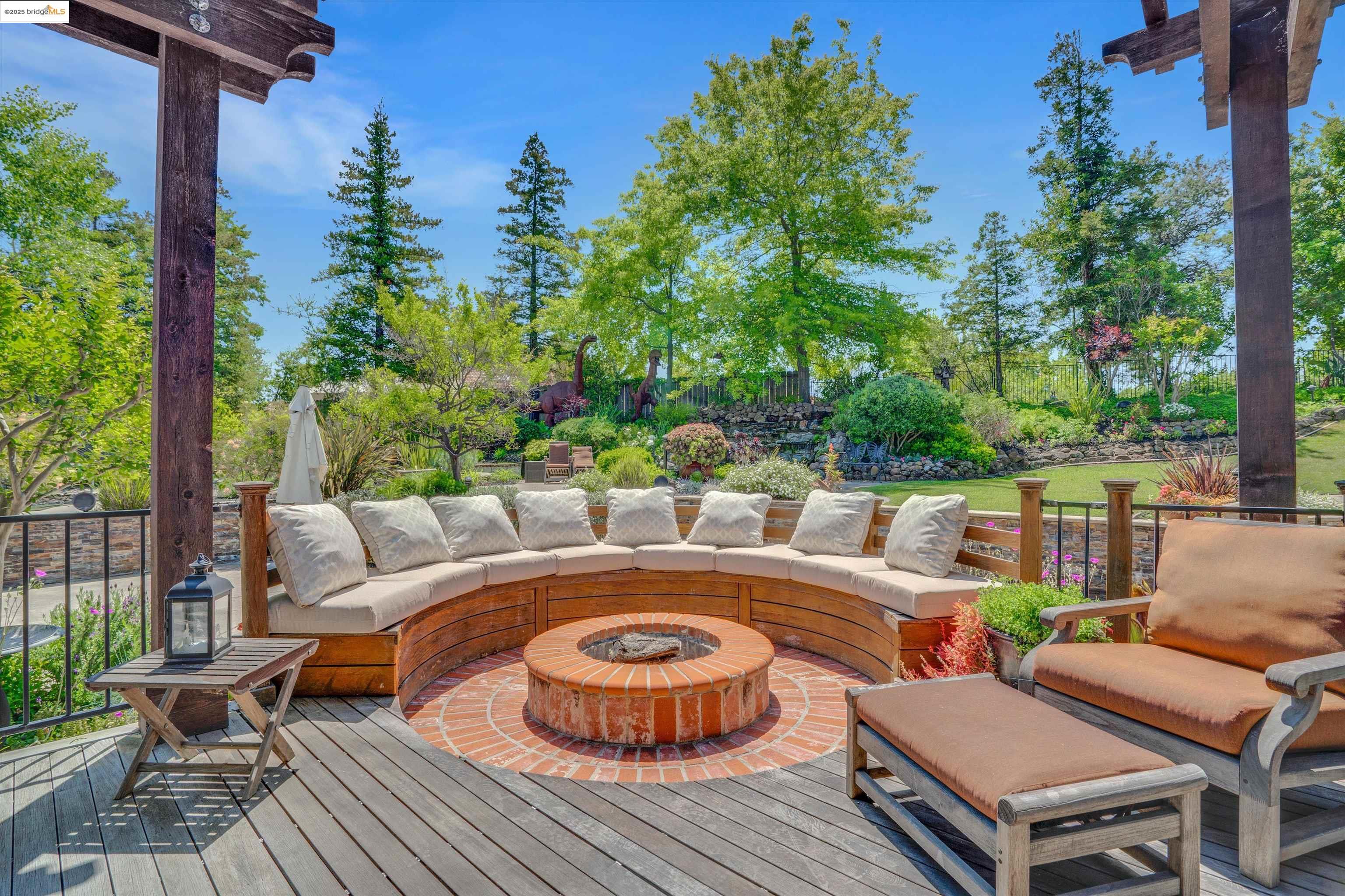 Detail Gallery Image 50 of 60 For 25 Madeira Ct, Oakley,  CA 94561 - 4 Beds | 4 Baths