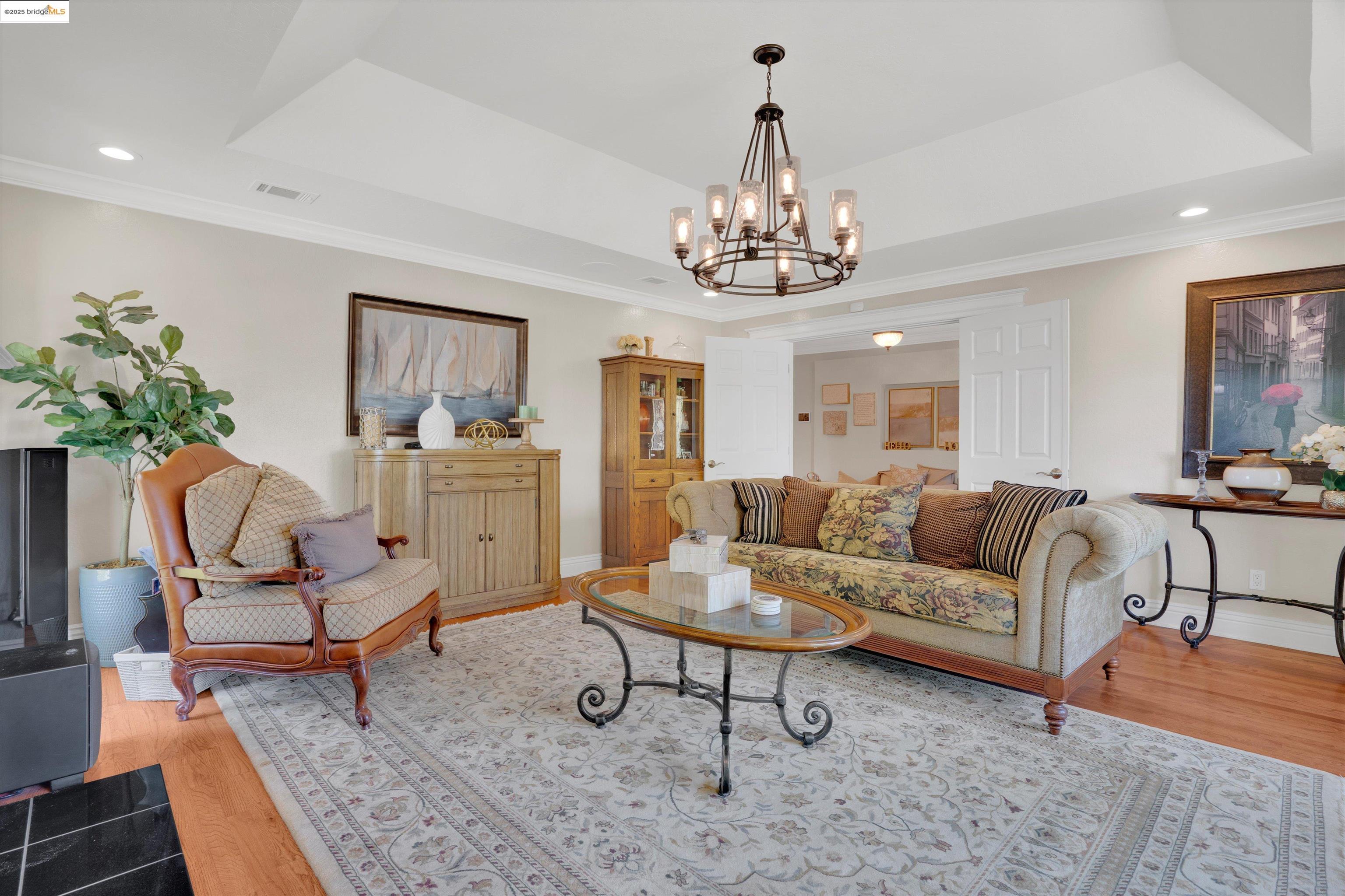 Detail Gallery Image 9 of 60 For 25 Madeira Ct, Oakley,  CA 94561 - 4 Beds | 4 Baths