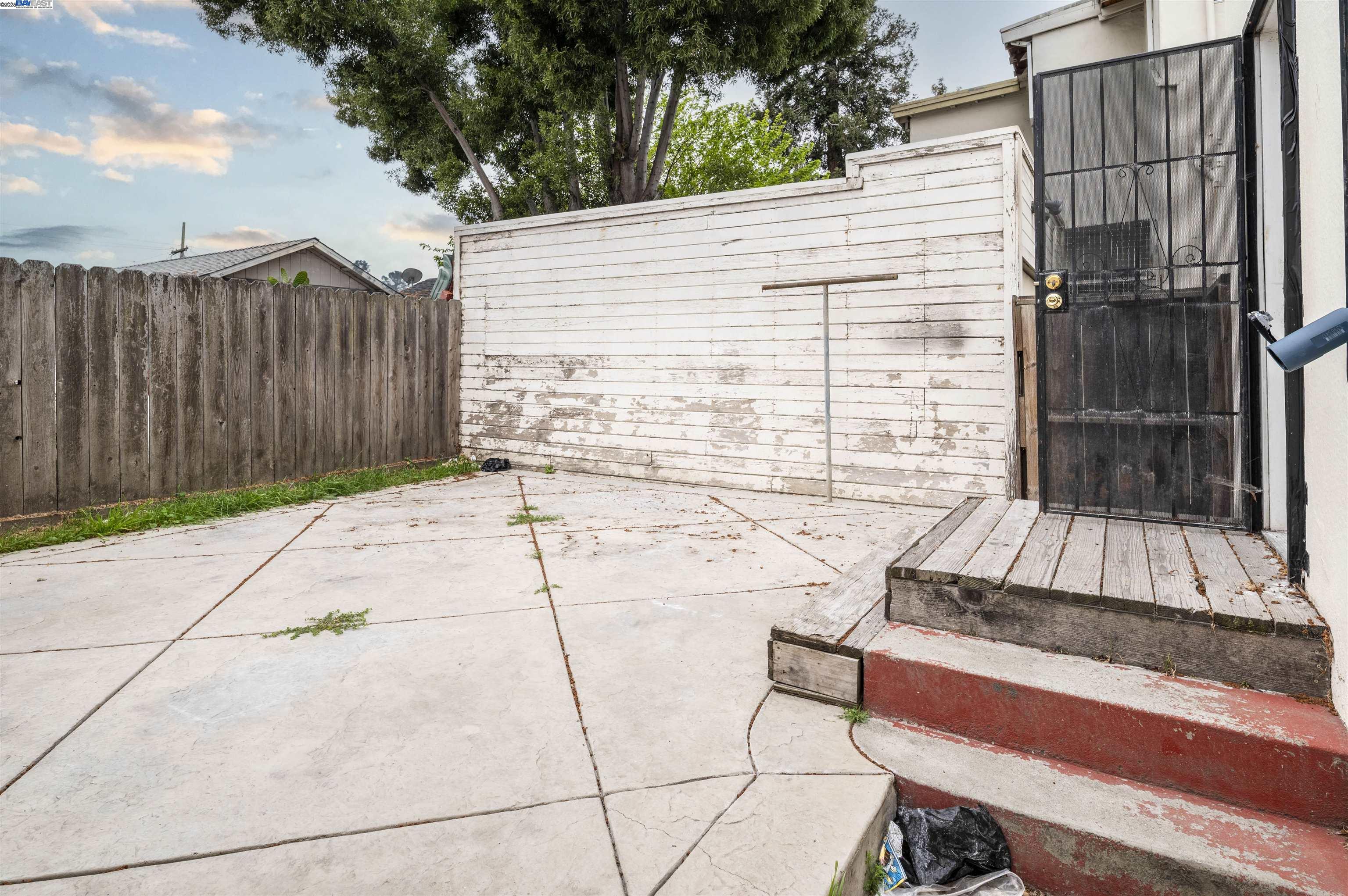 1674 79Th Ave, Oakland, California 94621, 2 Bedrooms Bedrooms, 5 Rooms Rooms,1 BathroomBathrooms,Residential,For Sale,1674 79Th Ave,41096435