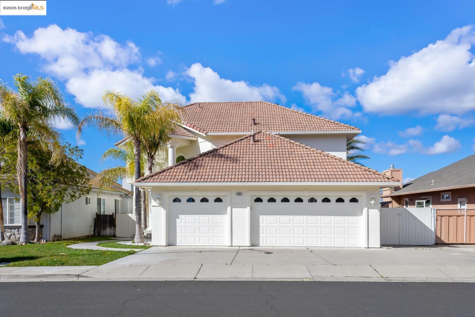 Detail Gallery Image 1 of 12 For 4451 Driftwood Ct, Discovery Bay,  CA 94505 - 4 Beds | 2/1 Baths