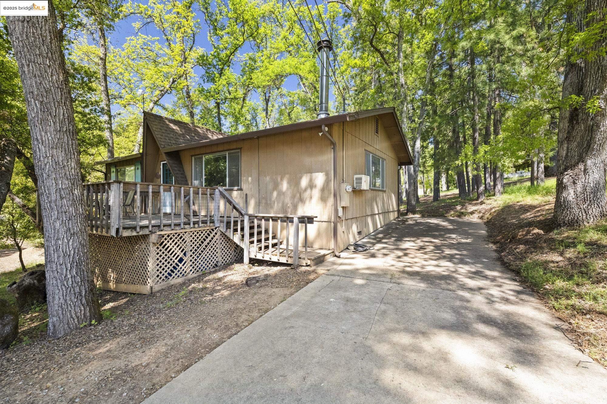 Detail Gallery Image 4 of 29 For 20362 Pine Mountain Dr, Groveland,  CA 95321 - 2 Beds | 1 Baths