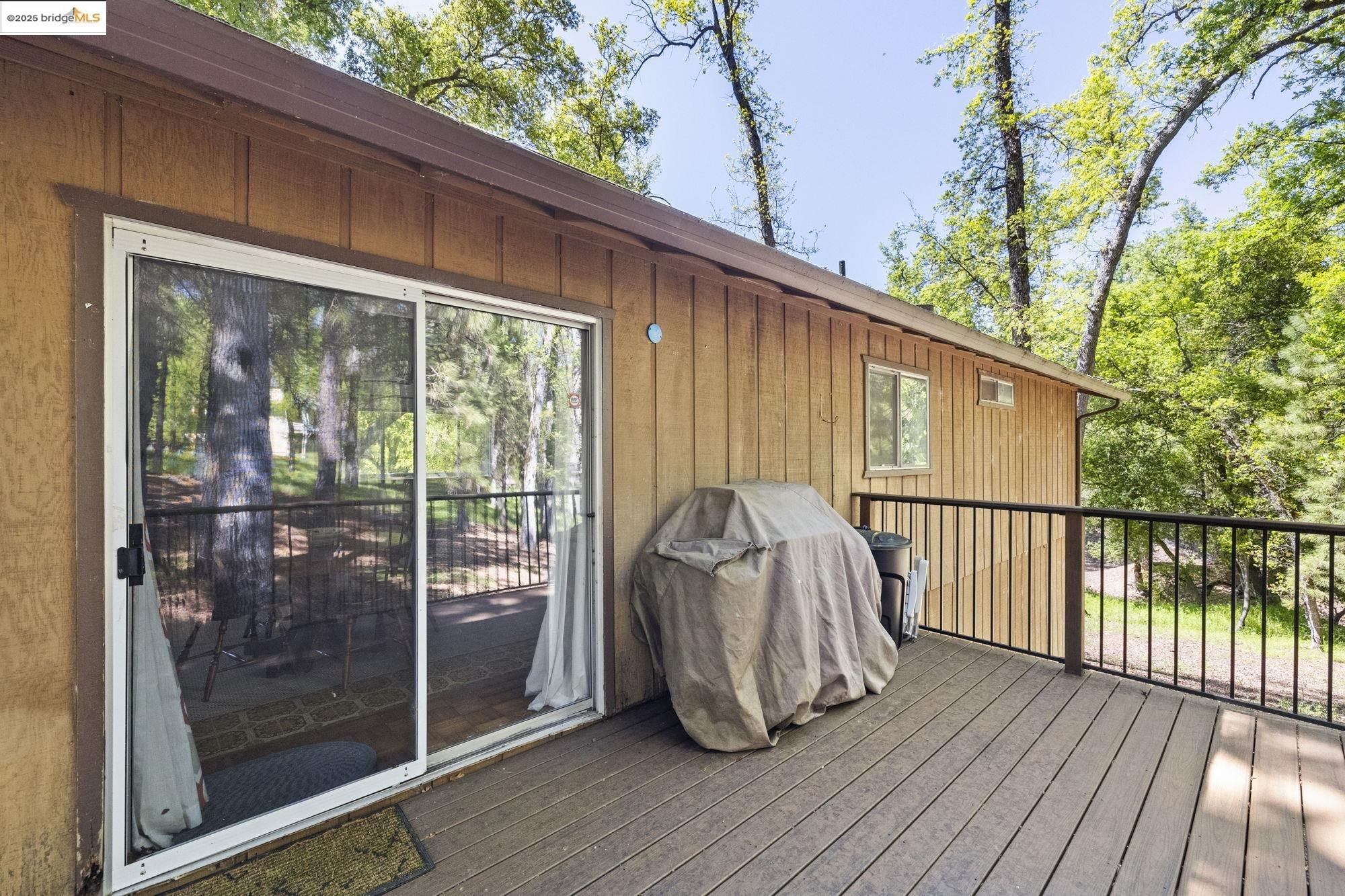 Detail Gallery Image 8 of 29 For 20362 Pine Mountain Dr, Groveland,  CA 95321 - 2 Beds | 1 Baths