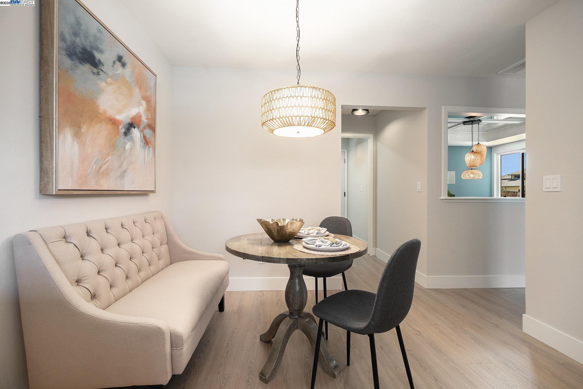 Detail Gallery Image 11 of 36 For 2824 Countrywood Drive, Antioch,  CA 94509 - 3 Beds | 2/1 Baths