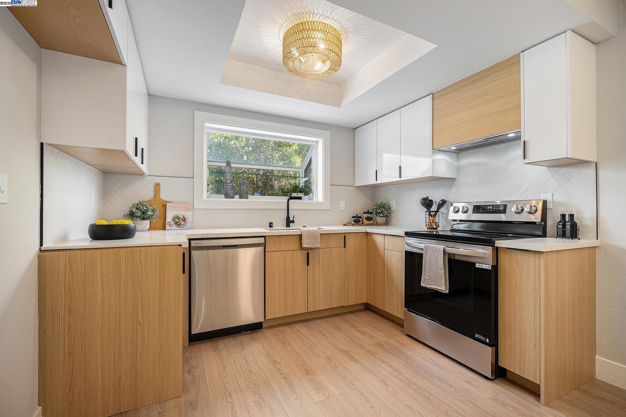 Detail Gallery Image 14 of 36 For 2824 Countrywood Drive, Antioch,  CA 94509 - 3 Beds | 2/1 Baths