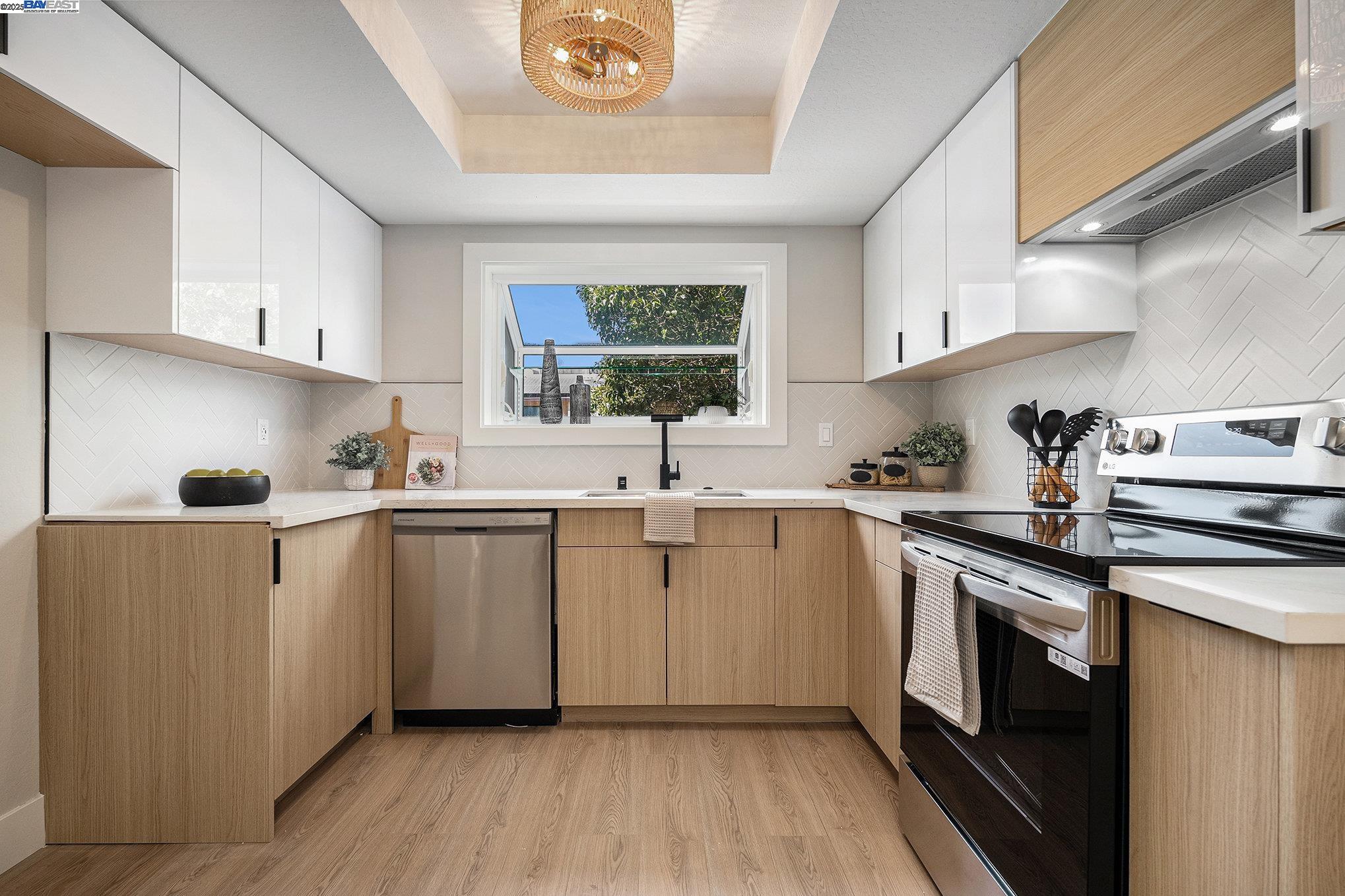Detail Gallery Image 15 of 36 For 2824 Countrywood Drive, Antioch,  CA 94509 - 3 Beds | 2/1 Baths