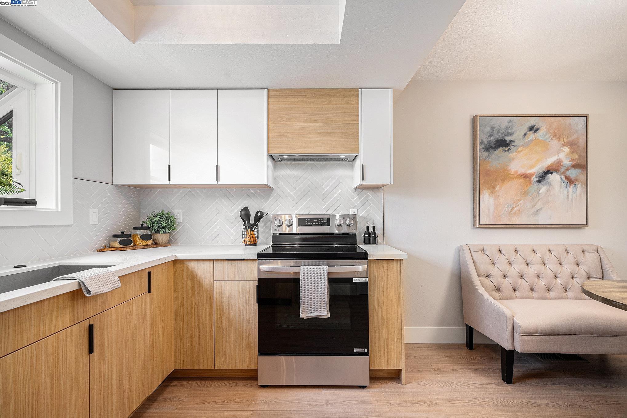 Detail Gallery Image 16 of 36 For 2824 Countrywood Drive, Antioch,  CA 94509 - 3 Beds | 2/1 Baths