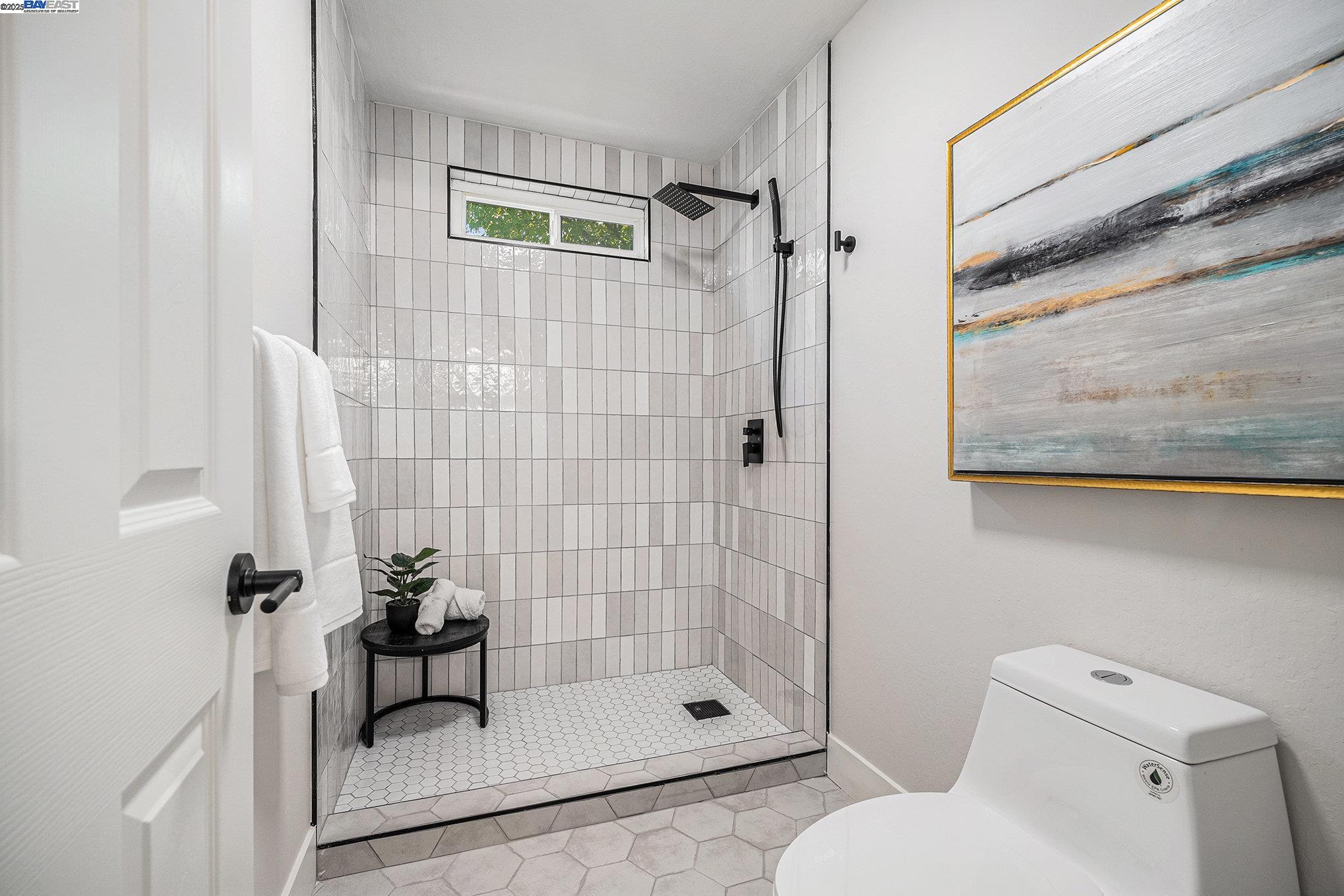 Detail Gallery Image 23 of 36 For 2824 Countrywood Drive, Antioch,  CA 94509 - 3 Beds | 2/1 Baths