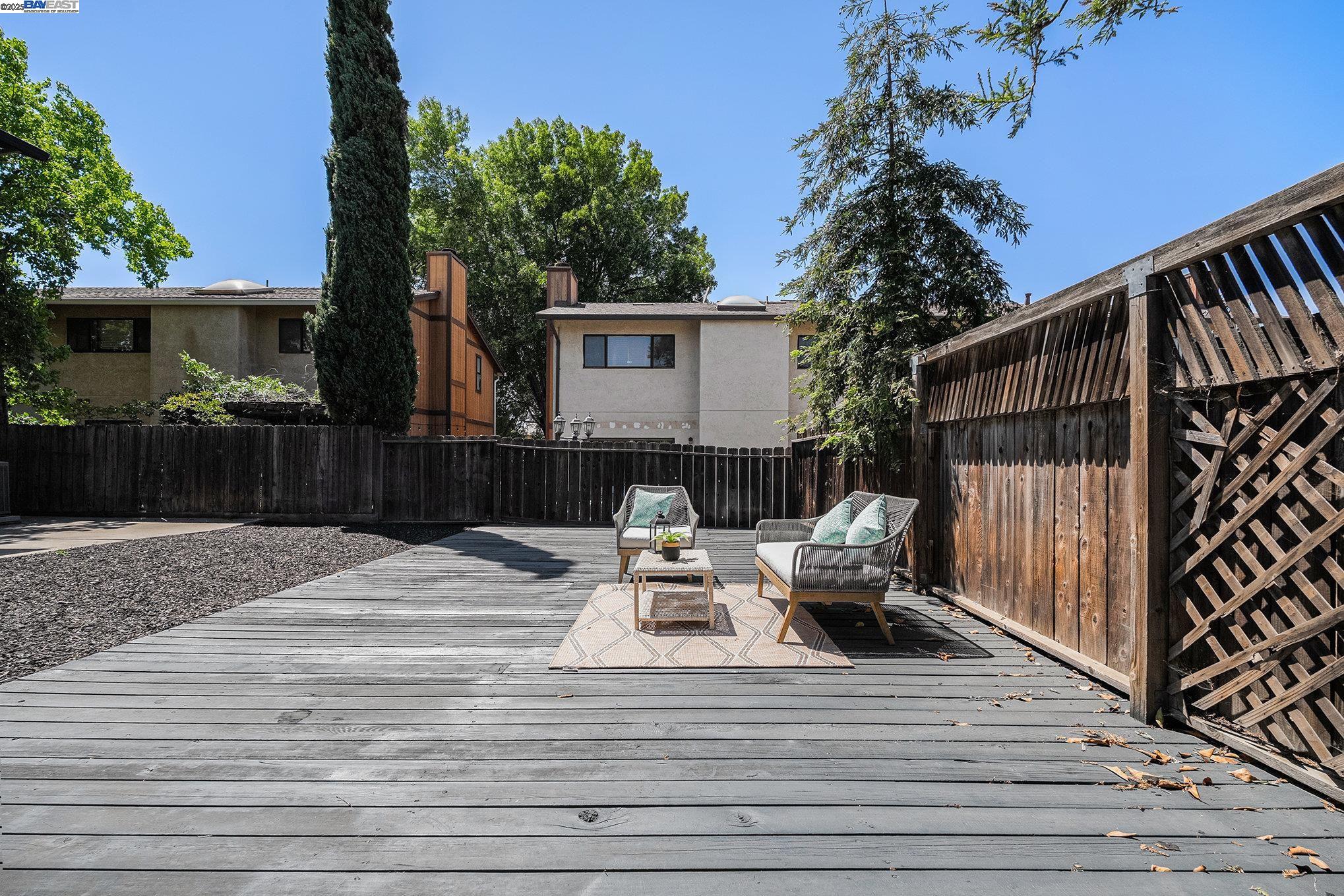 Detail Gallery Image 31 of 36 For 2824 Countrywood Drive, Antioch,  CA 94509 - 3 Beds | 2/1 Baths