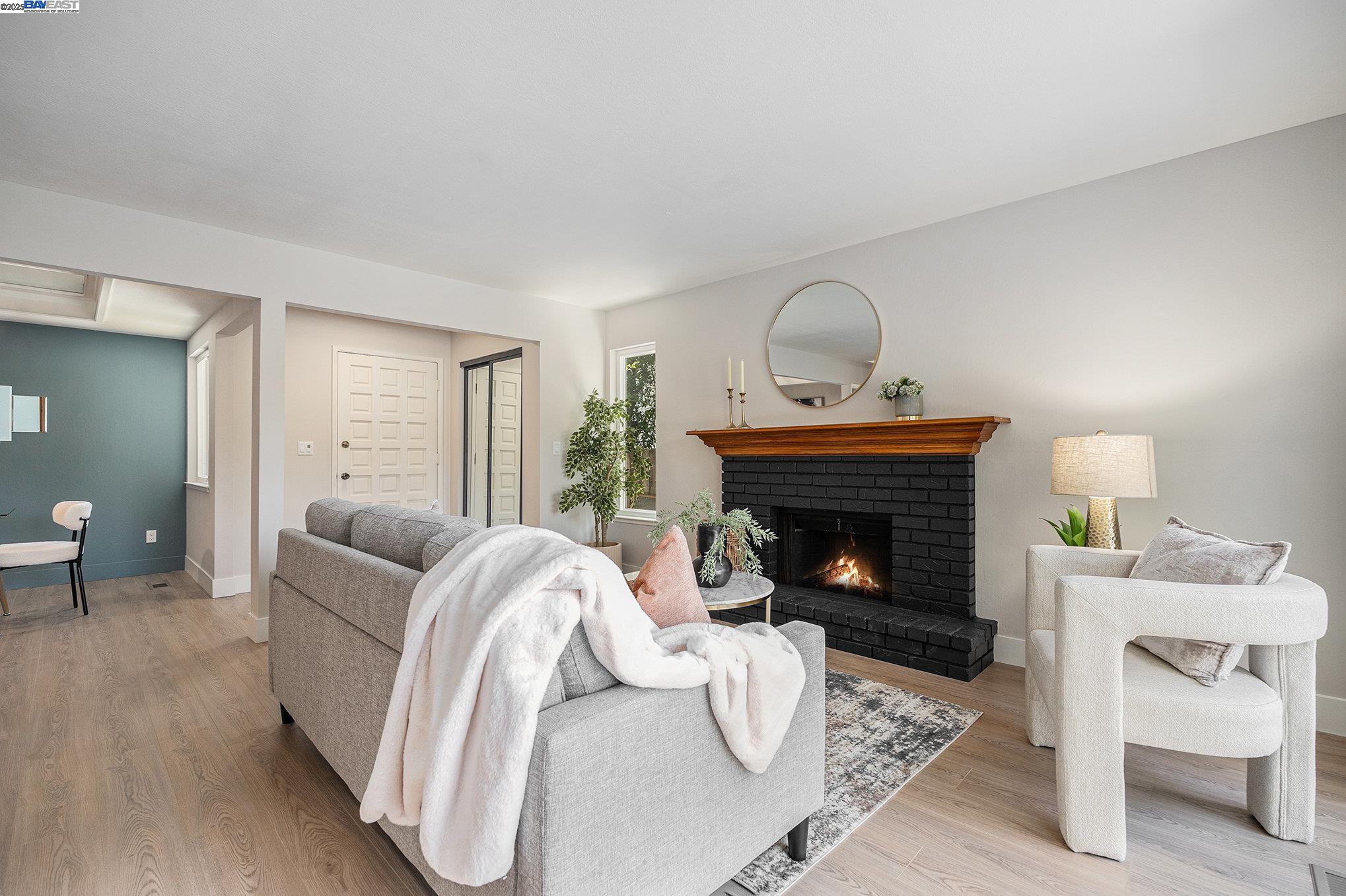Detail Gallery Image 8 of 36 For 2824 Countrywood Drive, Antioch,  CA 94509 - 3 Beds | 2/1 Baths
