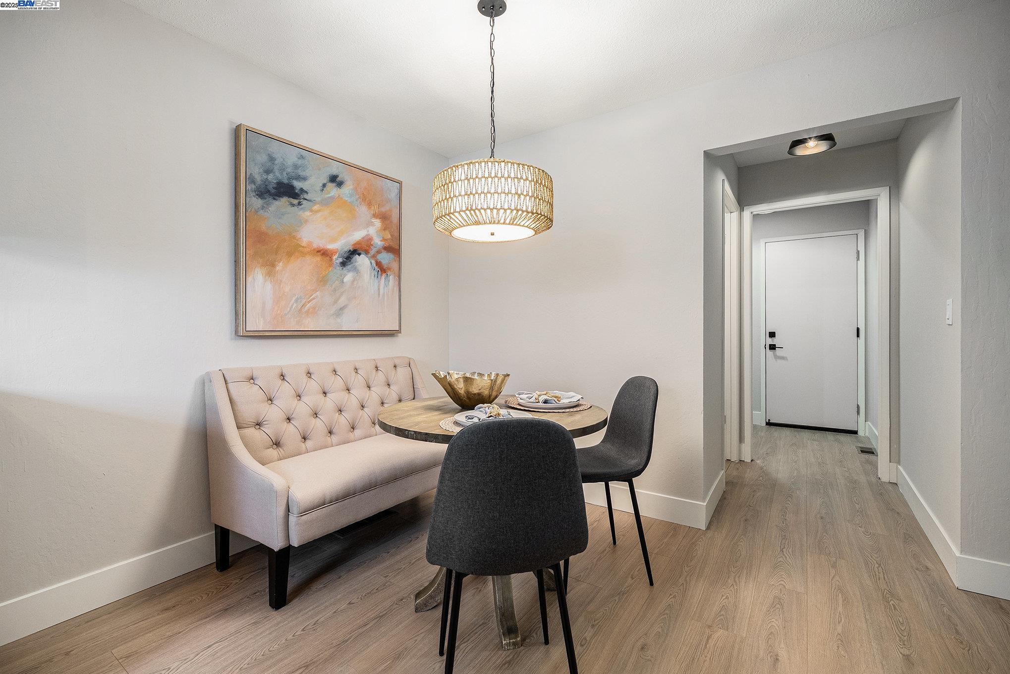 Detail Gallery Image 10 of 36 For 2824 Countrywood Drive, Antioch,  CA 94509 - 3 Beds | 2/1 Baths