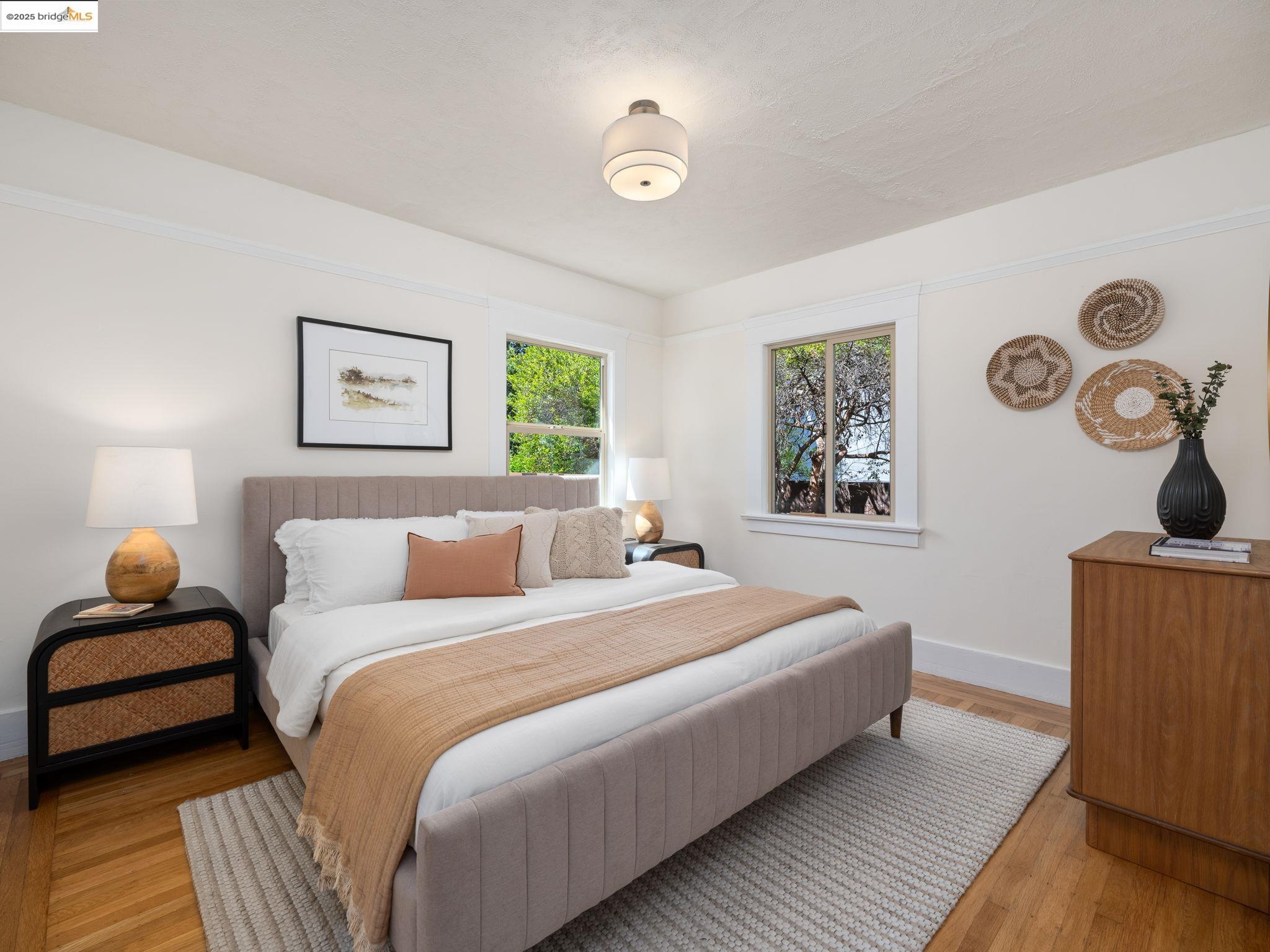 Detail Gallery Image 20 of 43 For 1910 Blake St, Berkeley,  CA 94704 - 3 Beds | 2 Baths