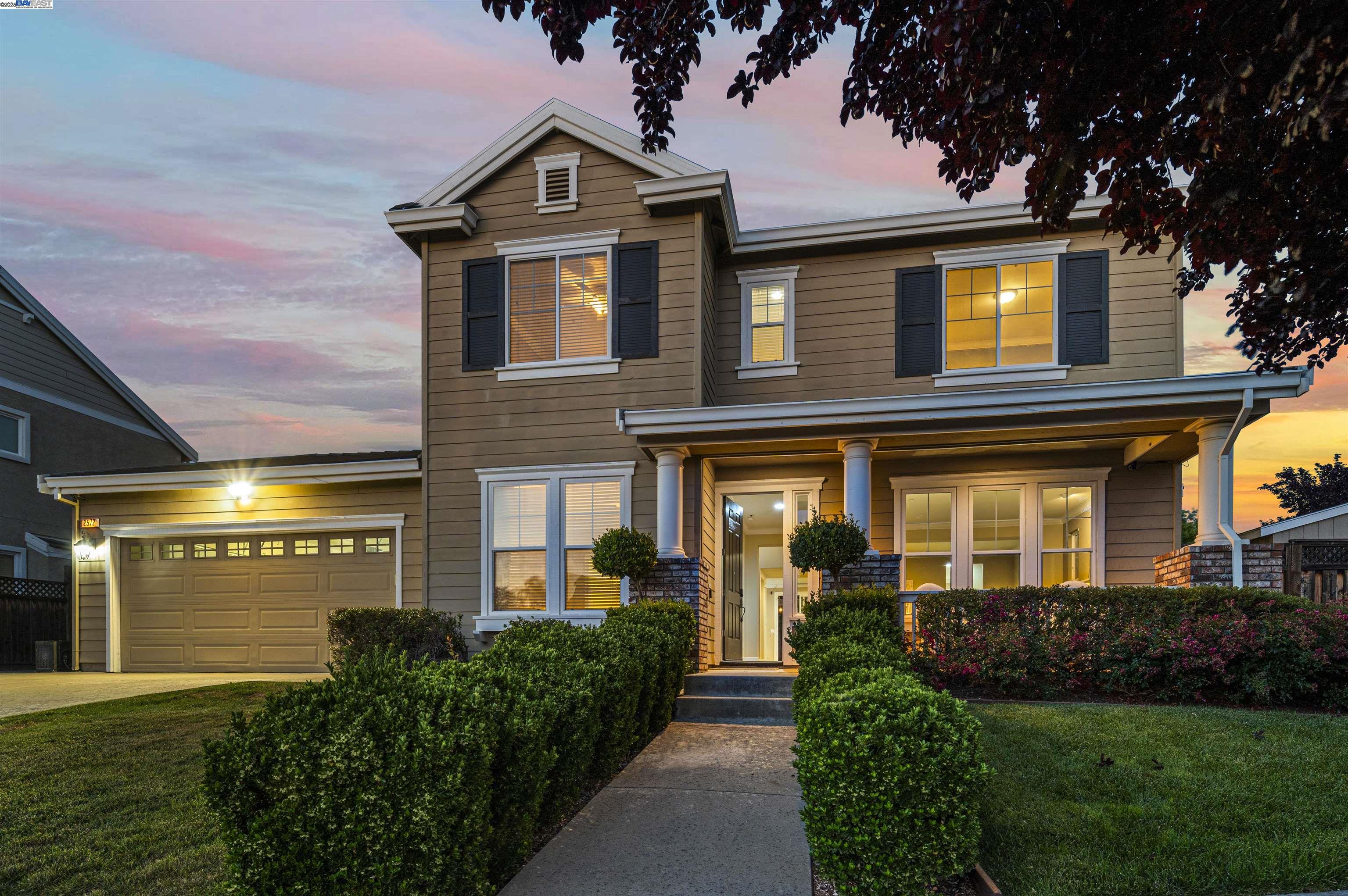 Detail Gallery Image 1 of 1 For 2572 Pienza St, Livermore,  CA 94550 - 5 Beds | 4/1 Baths