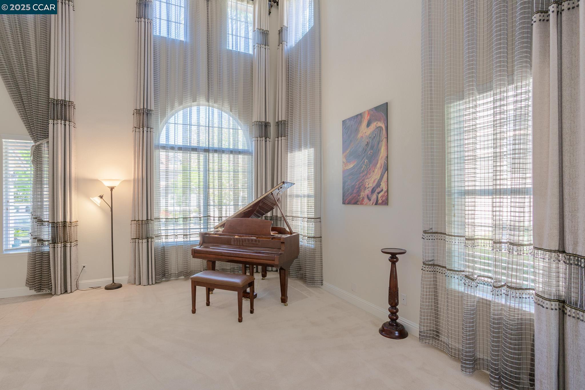 Detail Gallery Image 2 of 33 For 240 S Caballo St, Mountain House,  CA 95391 - 4 Beds | 3 Baths