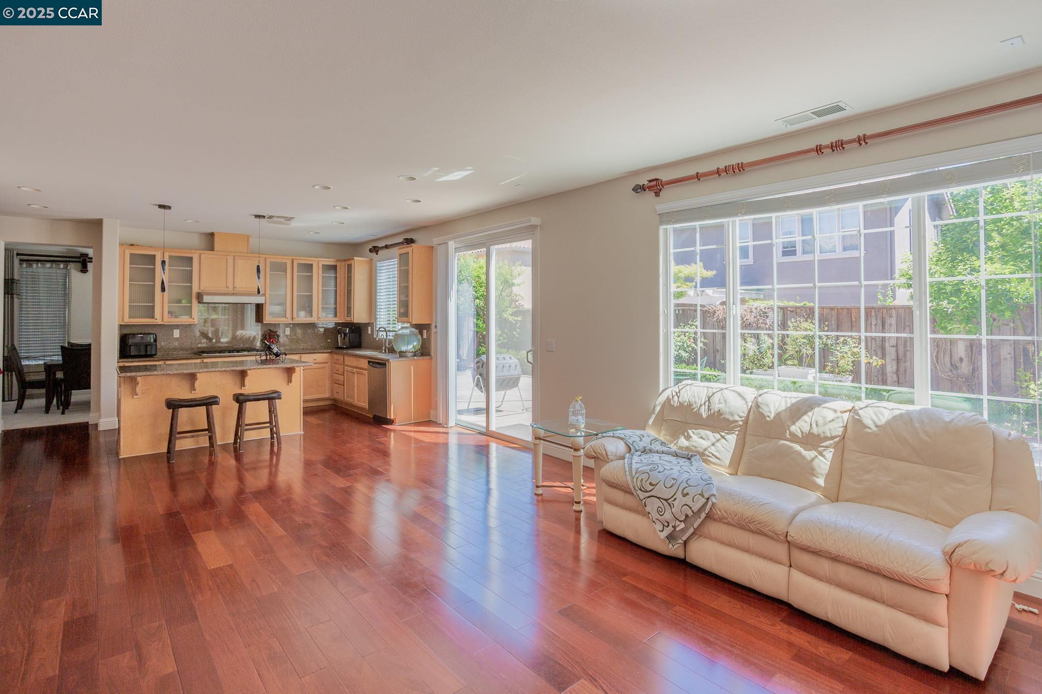 Detail Gallery Image 15 of 33 For 240 S Caballo St, Mountain House,  CA 95391 - 4 Beds | 3 Baths