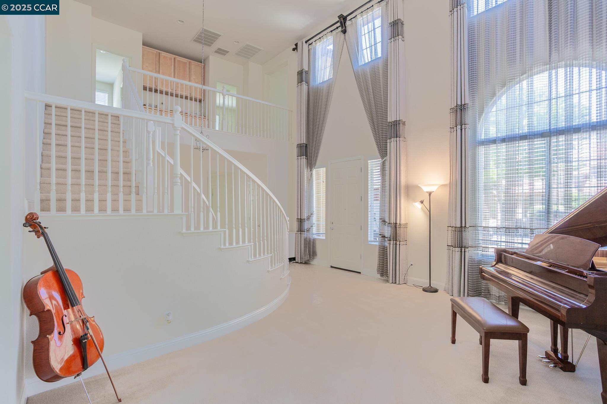 Detail Gallery Image 5 of 33 For 240 S Caballo St, Mountain House,  CA 95391 - 4 Beds | 3 Baths