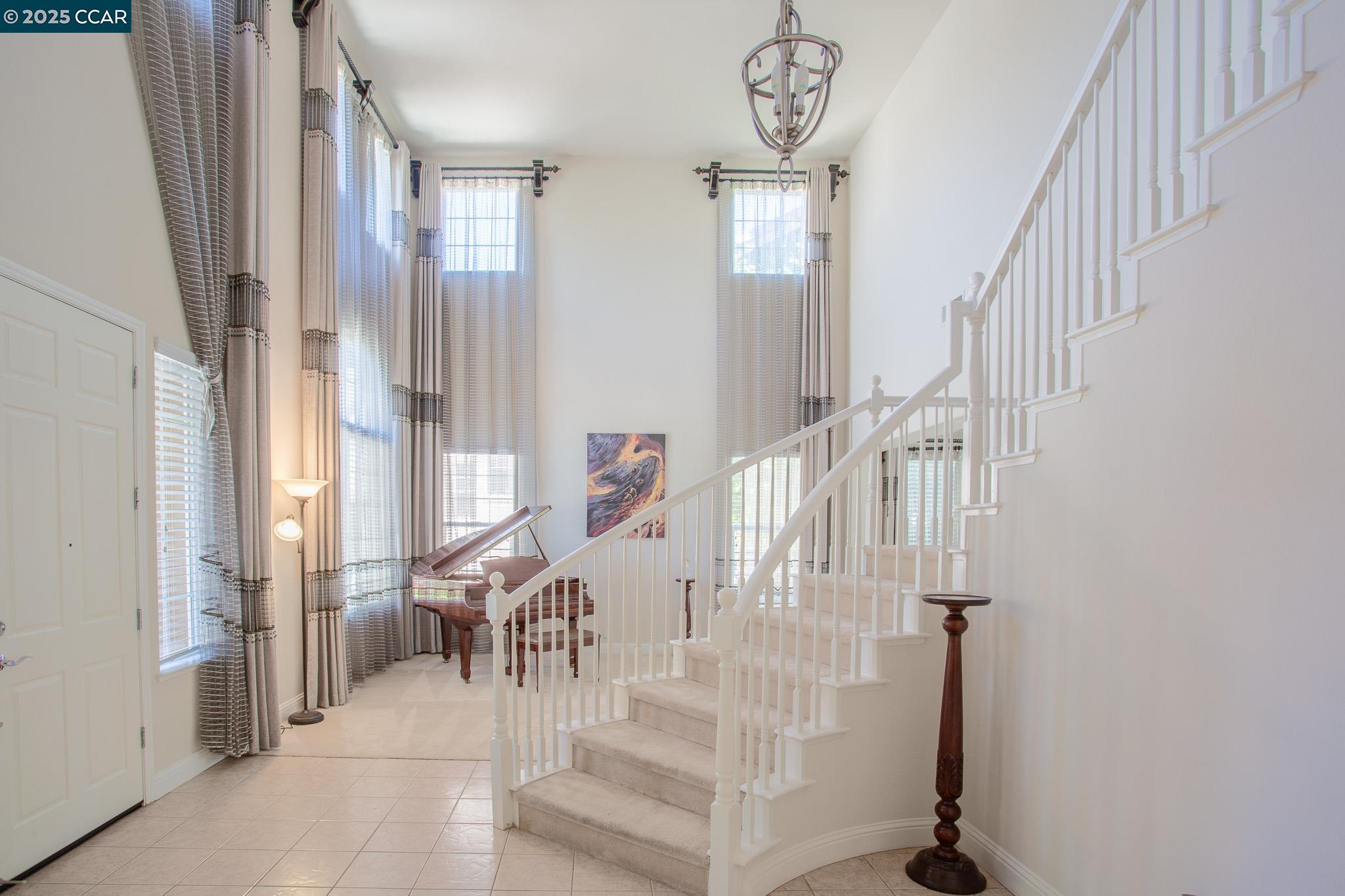 Detail Gallery Image 7 of 33 For 240 S Caballo St, Mountain House,  CA 95391 - 4 Beds | 3 Baths