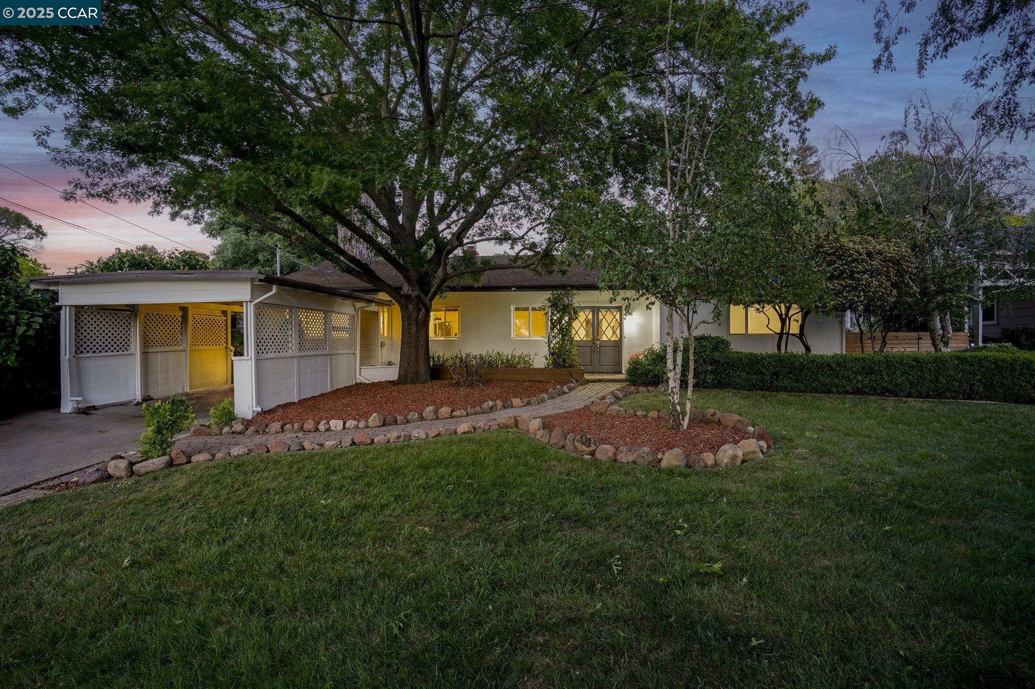 Detail Gallery Image 1 of 1 For 1536 Maynard St, Concord,  CA 94519 - 3 Beds | 2 Baths