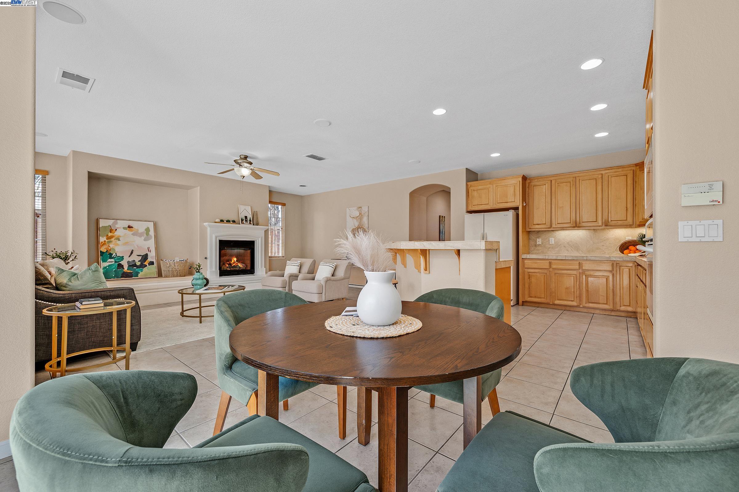 Detail Gallery Image 13 of 43 For 1304 Pyrenees St, Tracy,  CA 95304 - 5 Beds | 3 Baths