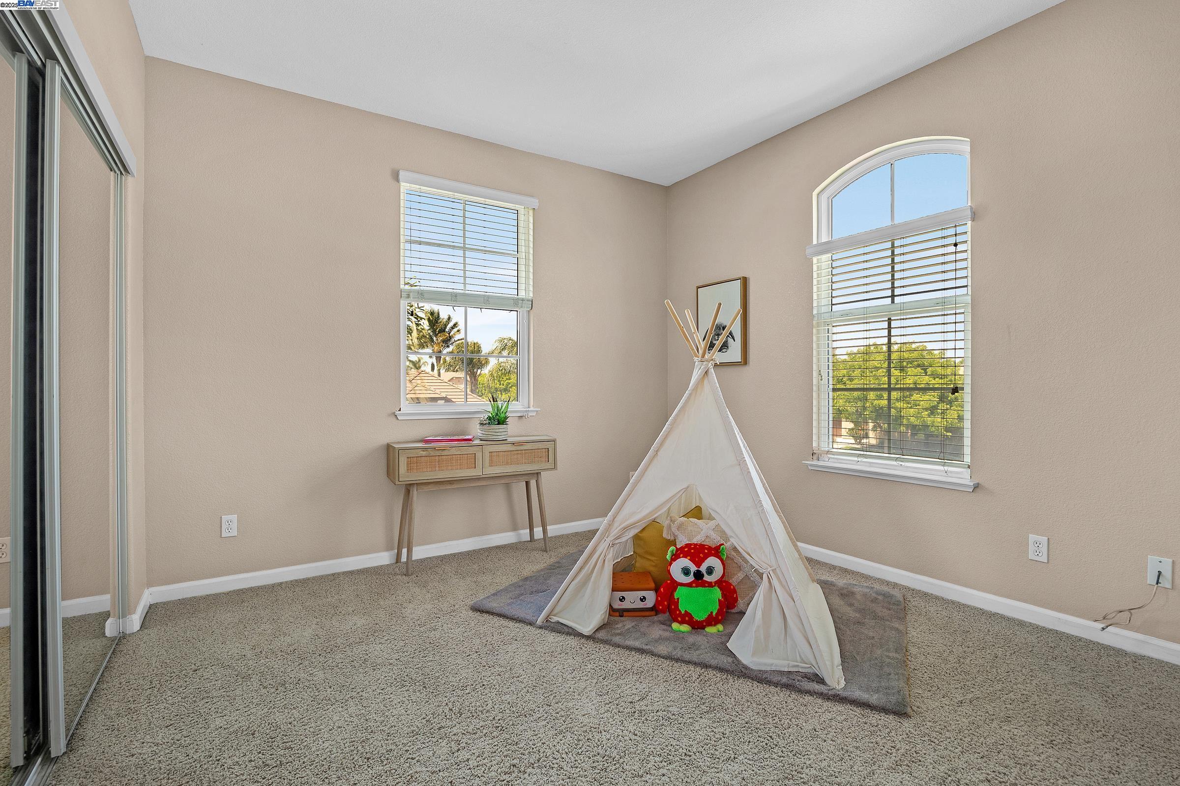 Detail Gallery Image 24 of 43 For 1304 Pyrenees St, Tracy,  CA 95304 - 5 Beds | 3 Baths