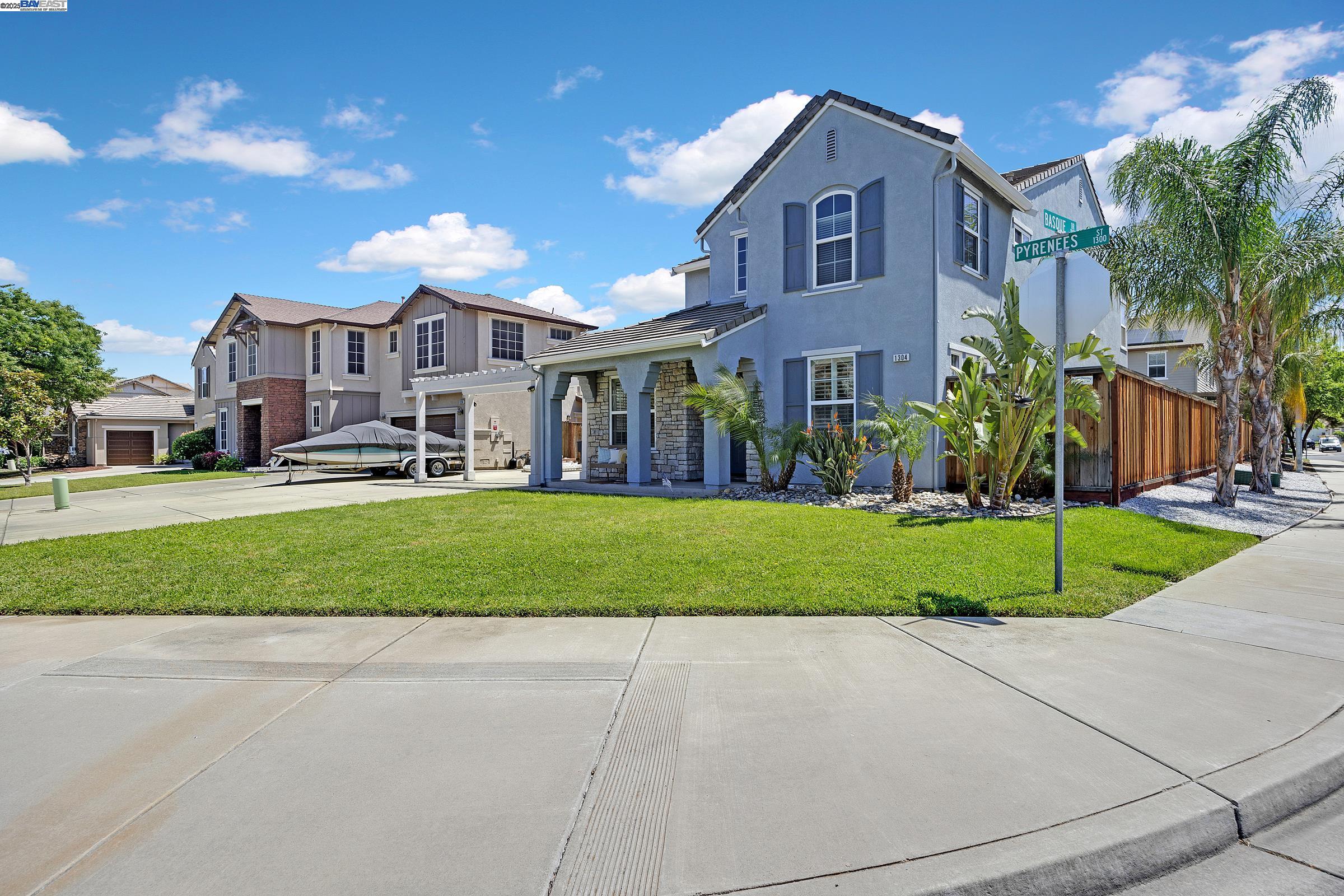 Detail Gallery Image 43 of 43 For 1304 Pyrenees St, Tracy,  CA 95304 - 5 Beds | 3 Baths