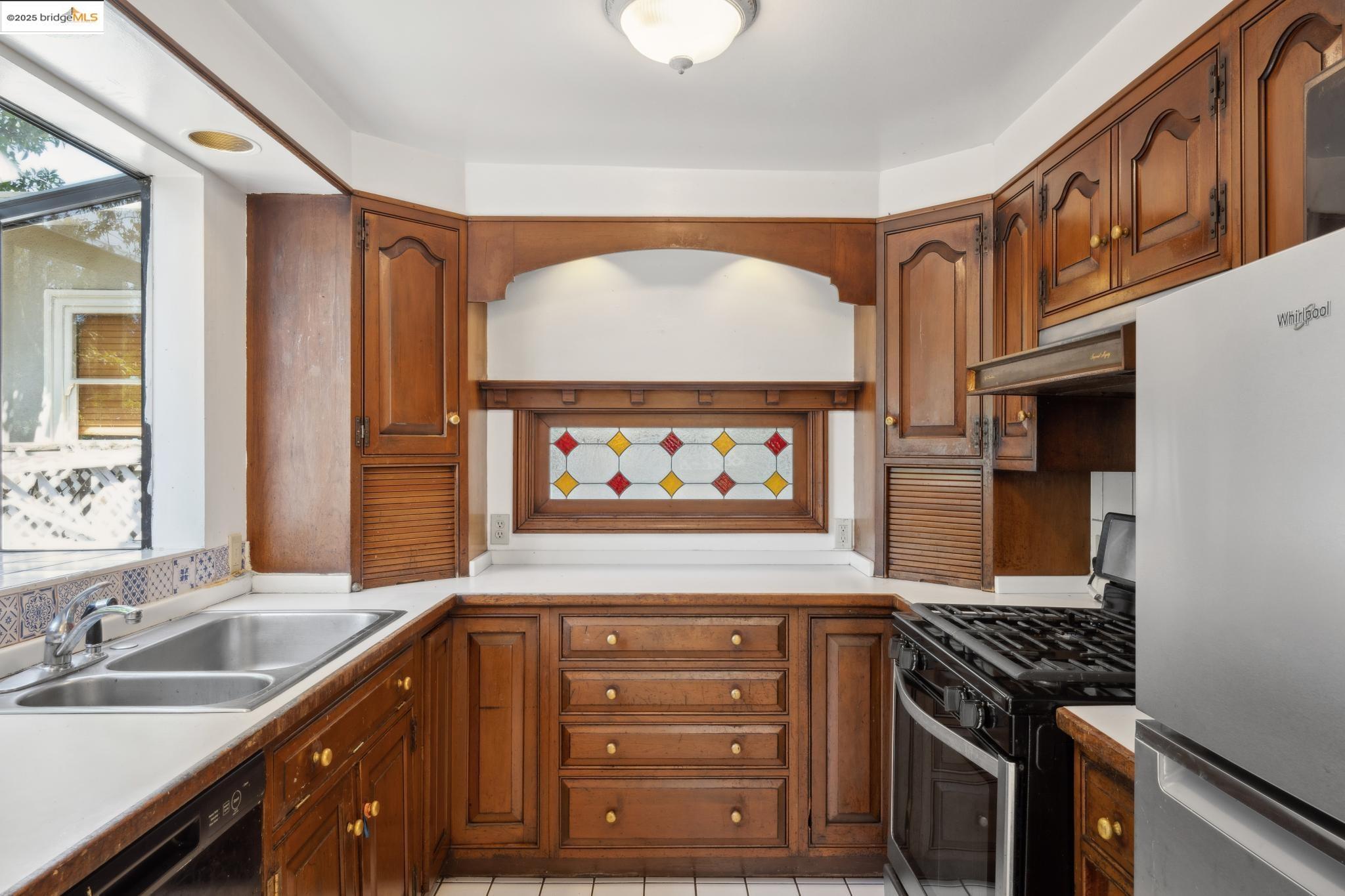 Detail Gallery Image 30 of 47 For 2119 Derby St, Berkeley,  CA 94705 - 2 Beds | 1 Baths