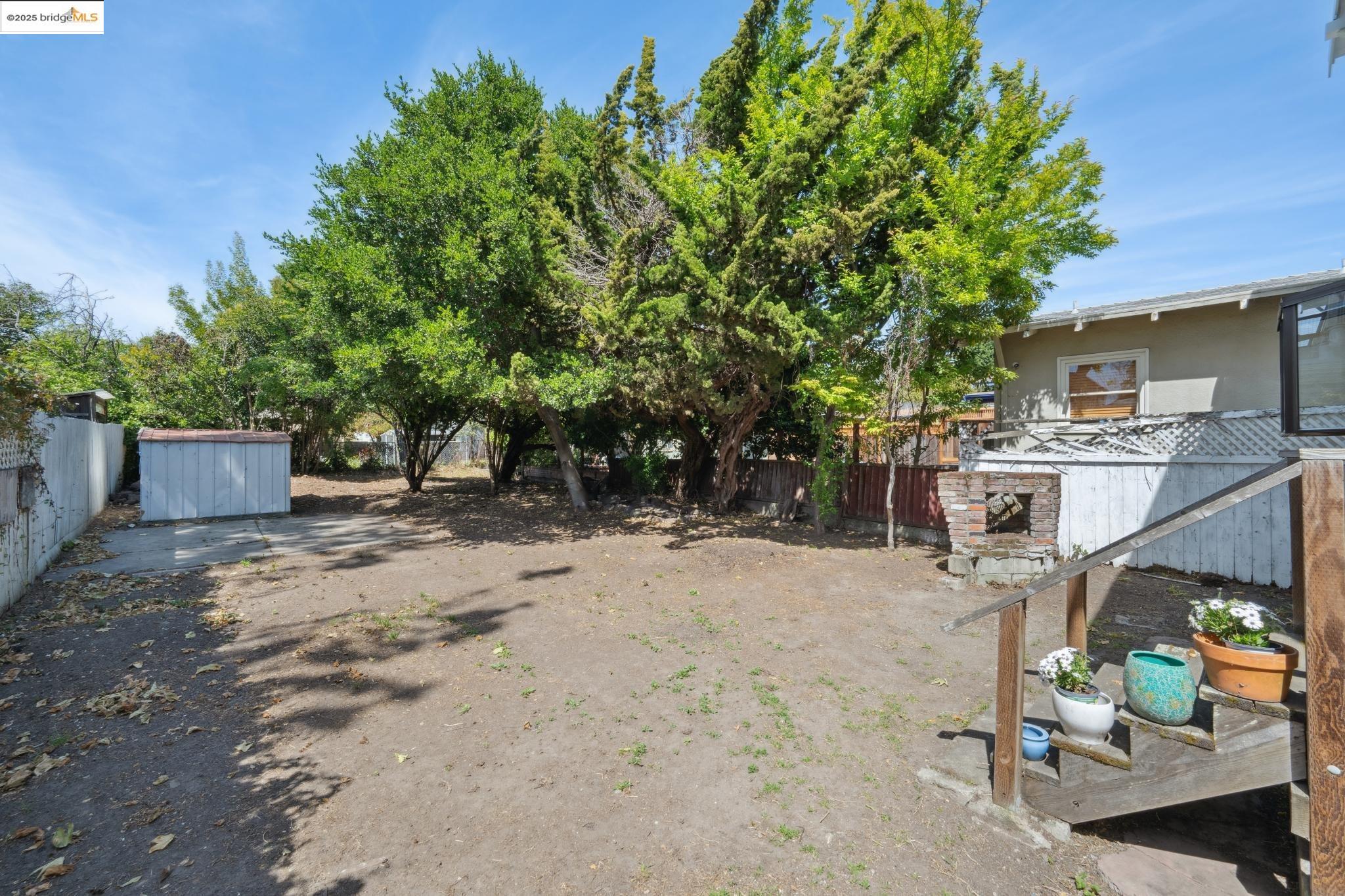Detail Gallery Image 38 of 47 For 2119 Derby St, Berkeley,  CA 94705 - 2 Beds | 1 Baths