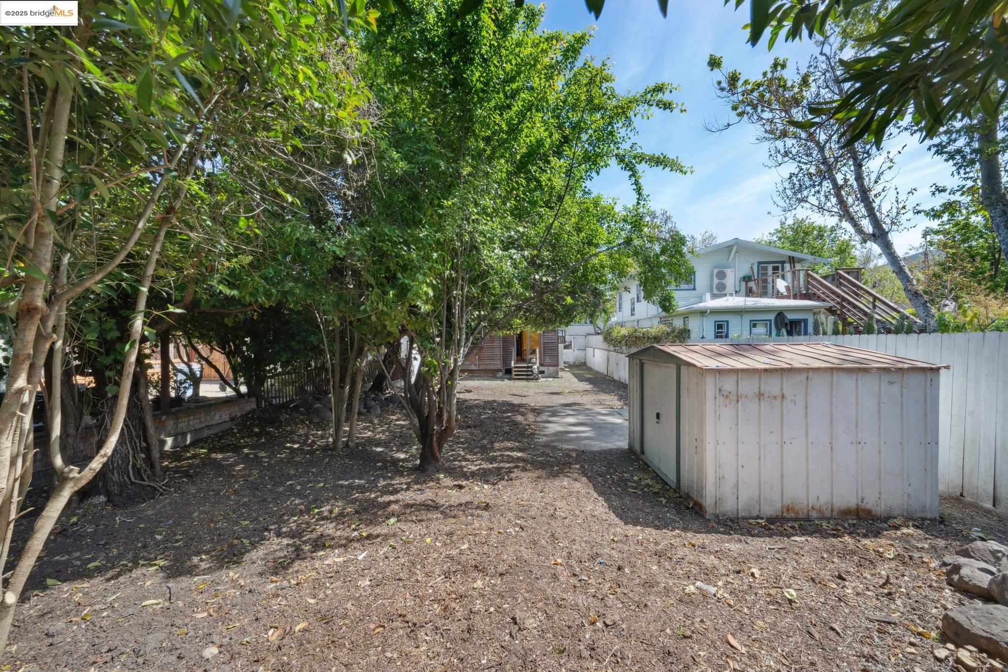 Detail Gallery Image 42 of 47 For 2119 Derby St, Berkeley,  CA 94705 - 2 Beds | 1 Baths