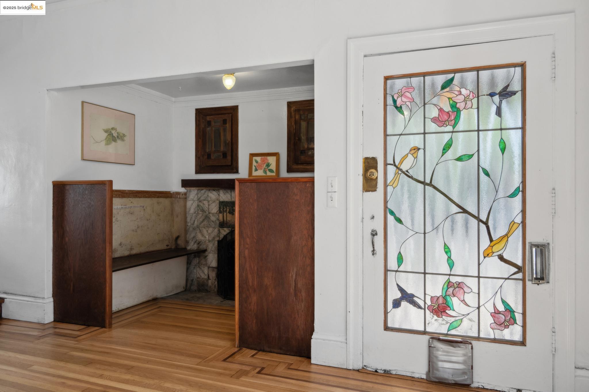 Detail Gallery Image 5 of 47 For 2119 Derby St, Berkeley,  CA 94705 - 2 Beds | 1 Baths