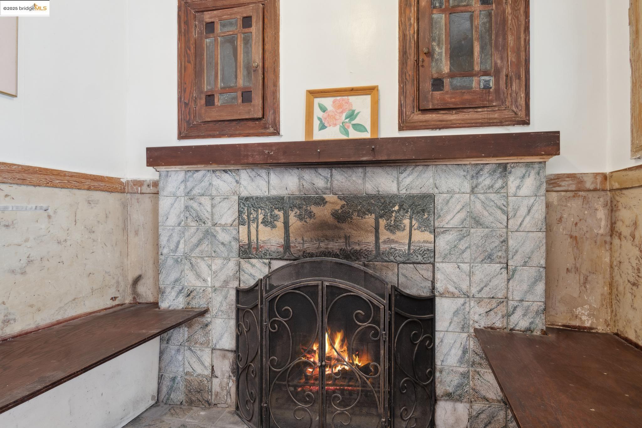 Detail Gallery Image 7 of 47 For 2119 Derby St, Berkeley,  CA 94705 - 2 Beds | 1 Baths
